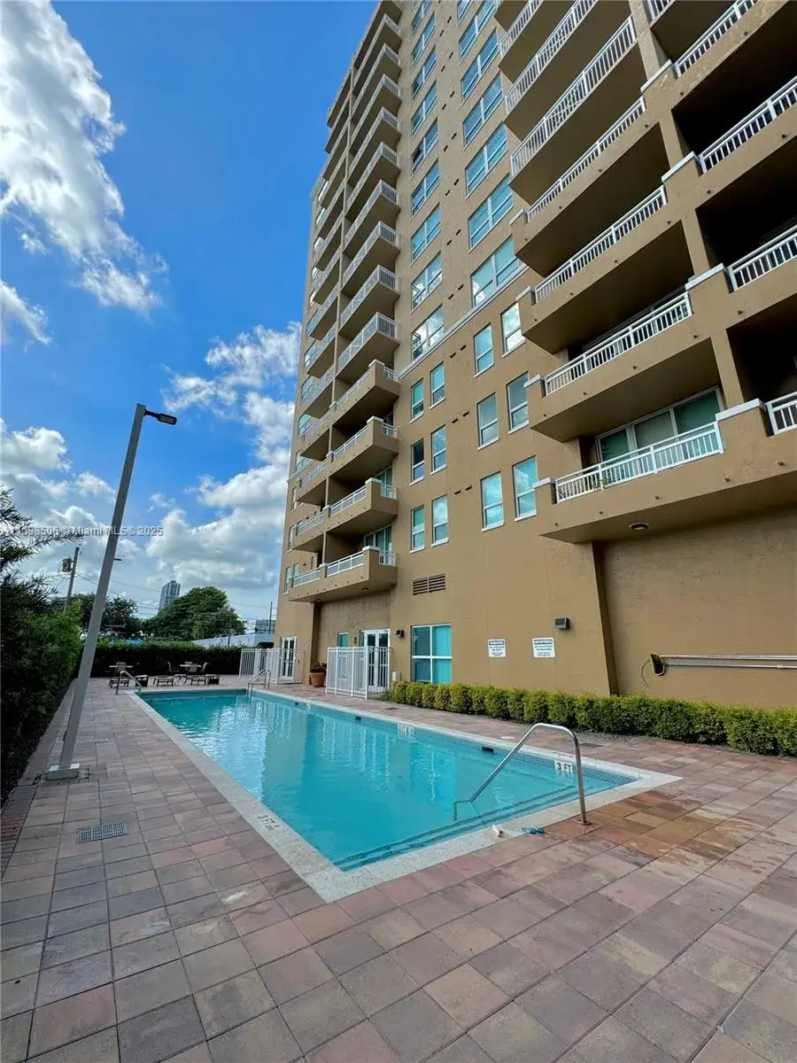 2 bedroom 2 bath Residential for sale at 2665 SW 37th Ave # 1207, Miami FL 33133