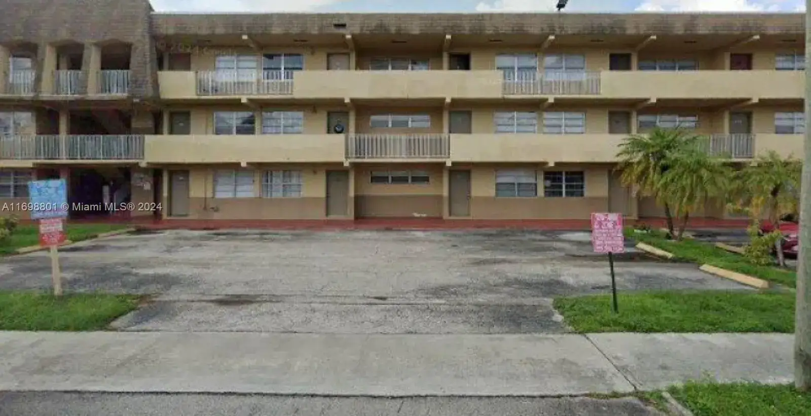 2 bedroom 1 bath Residential for sale at 11005 SW 1st St # 204, Sweetwater FL 33174