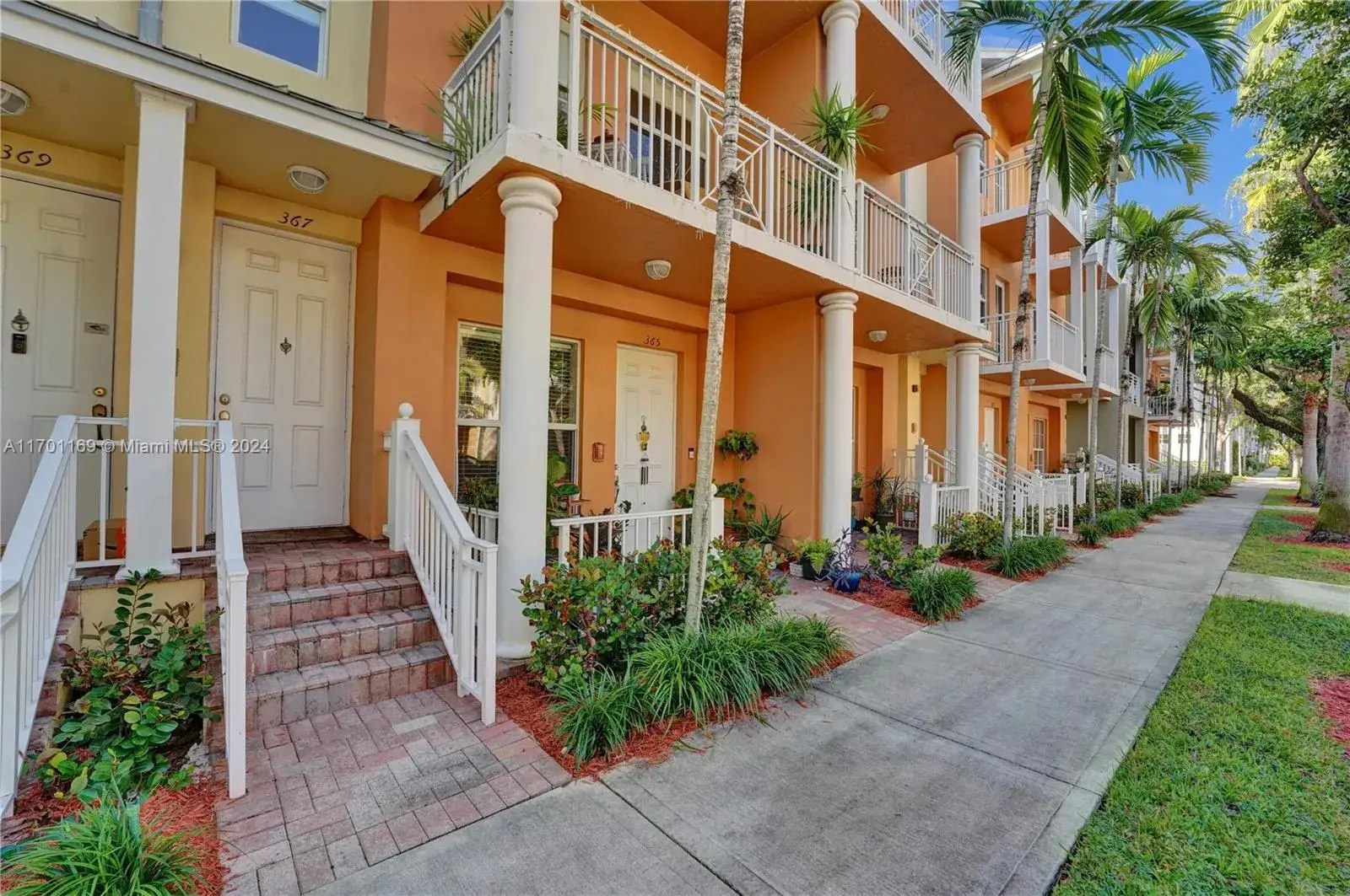 2 bedroom 2 bath Residential for sale at 367 SW 13th Ter # 367, Fort Lauderdale FL 33312