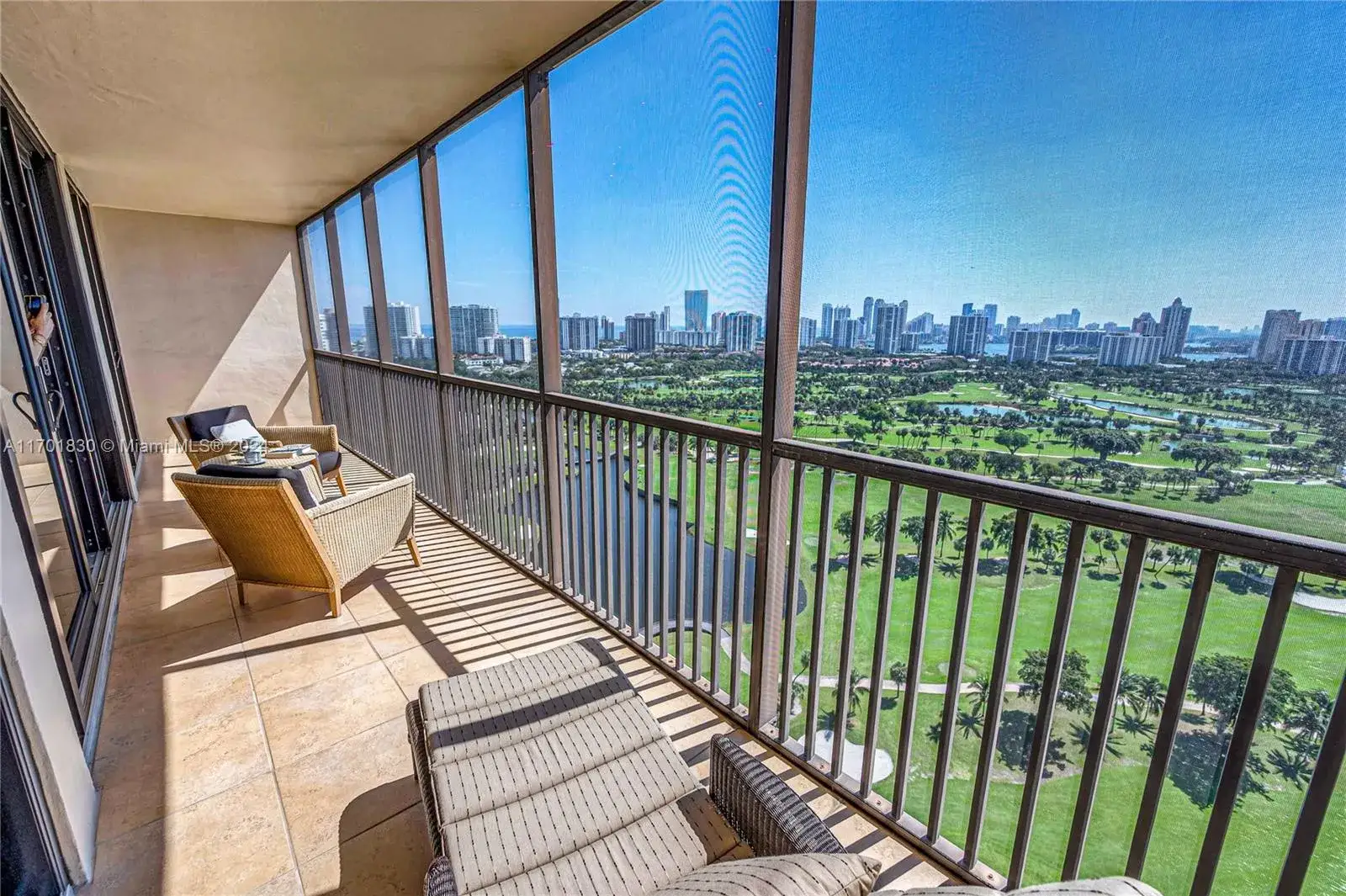 2 bedroom 2 bath Residential for sale at 20379 W Country Club Dr # 36, Aventura FL 33180