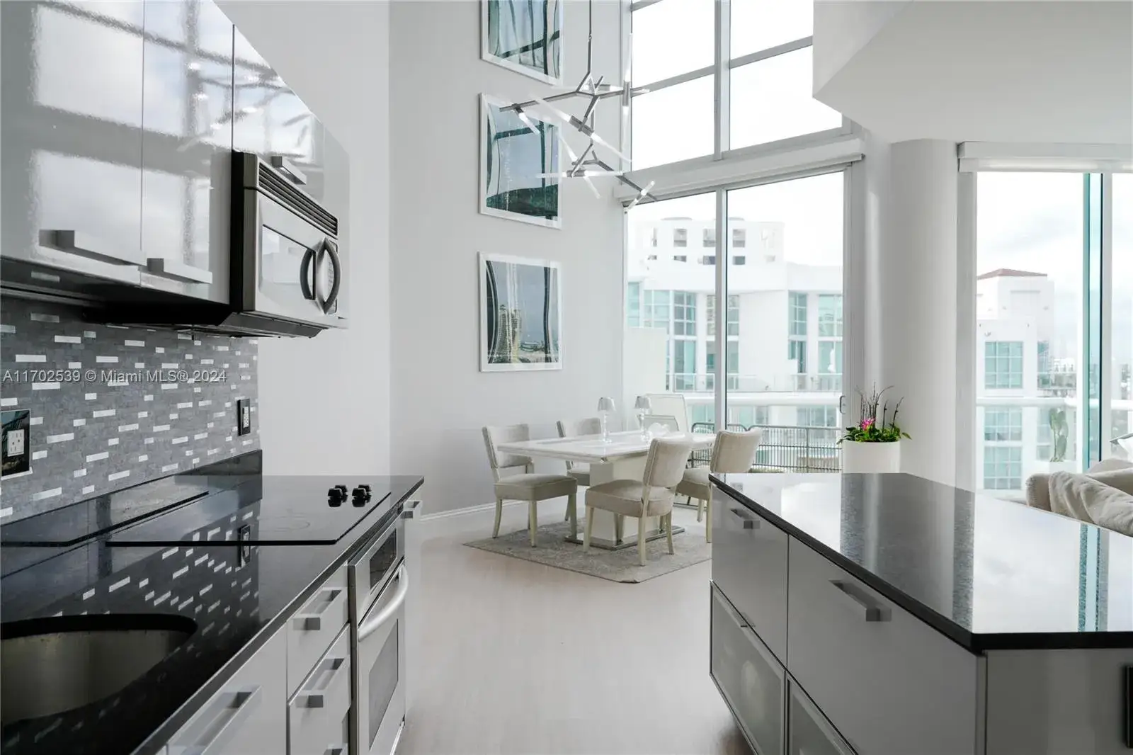 2 bedroom 2 bath Residential for sale at 3131 NE 188th St # 21207, Aventura FL 33180
