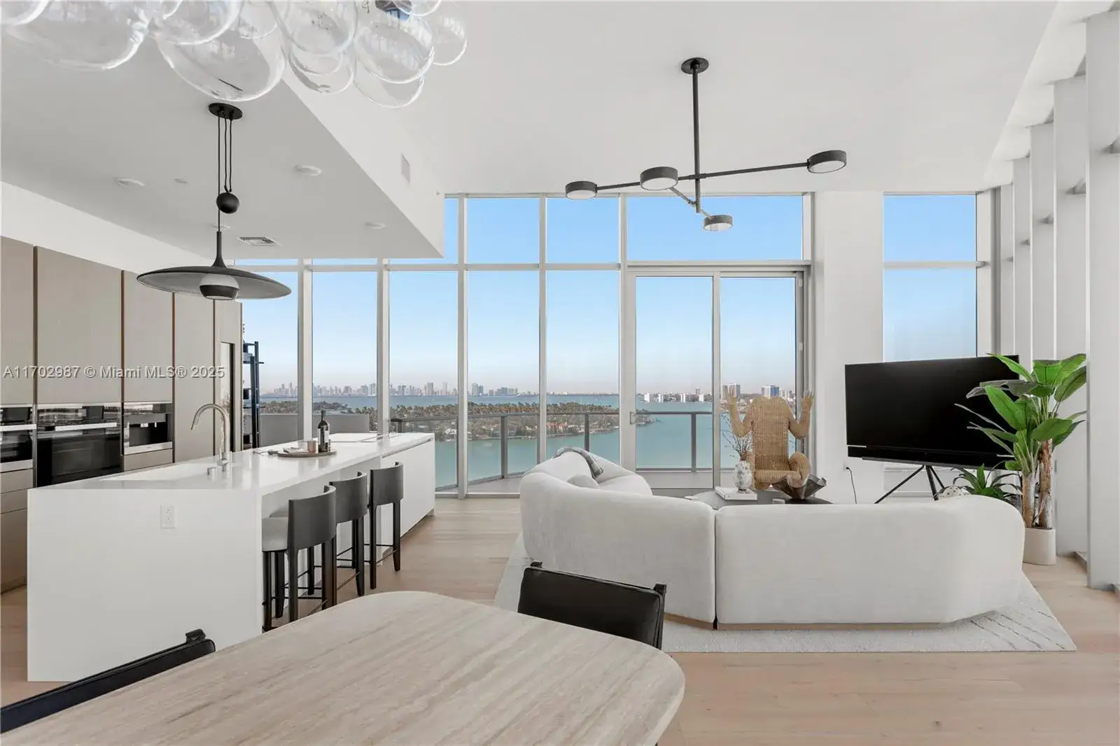 3 bedroom 3 bath Residential for sale at 6800 Indian Creek Dr, Miami Beach FL 33141