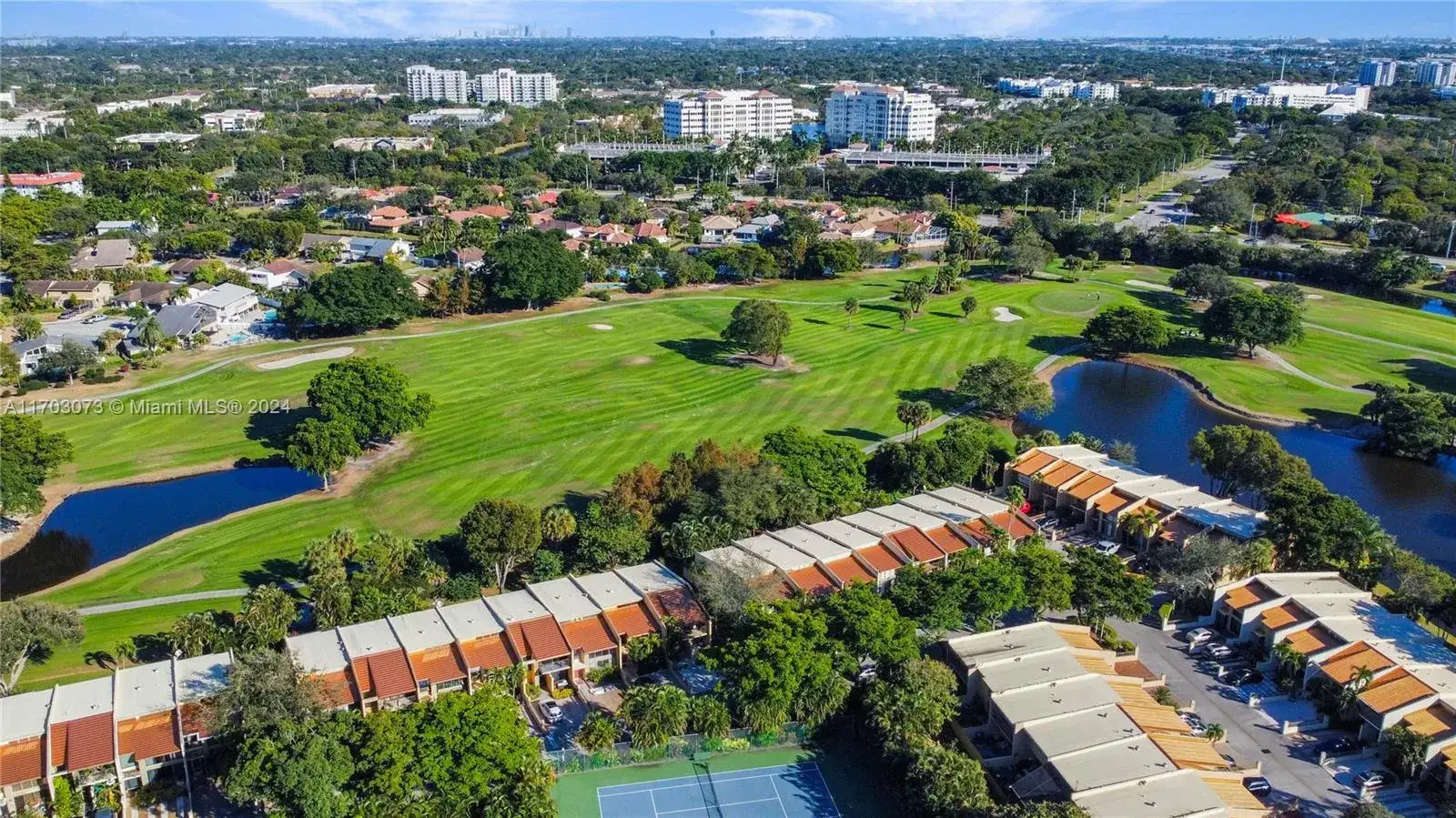 3 bedroom 2 bath Residential Lease for rent at 730 E Coco Plum Cir # 3, Plantation FL 33324