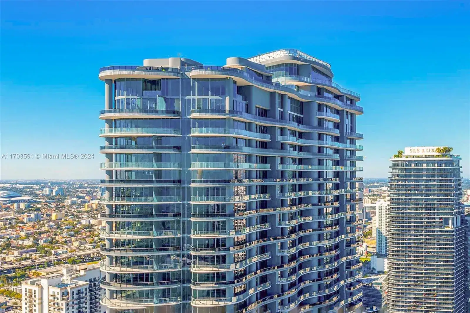 2 bedroom 2 bath Residential for sale at 1000 Brickell Plz, Miami FL 33131