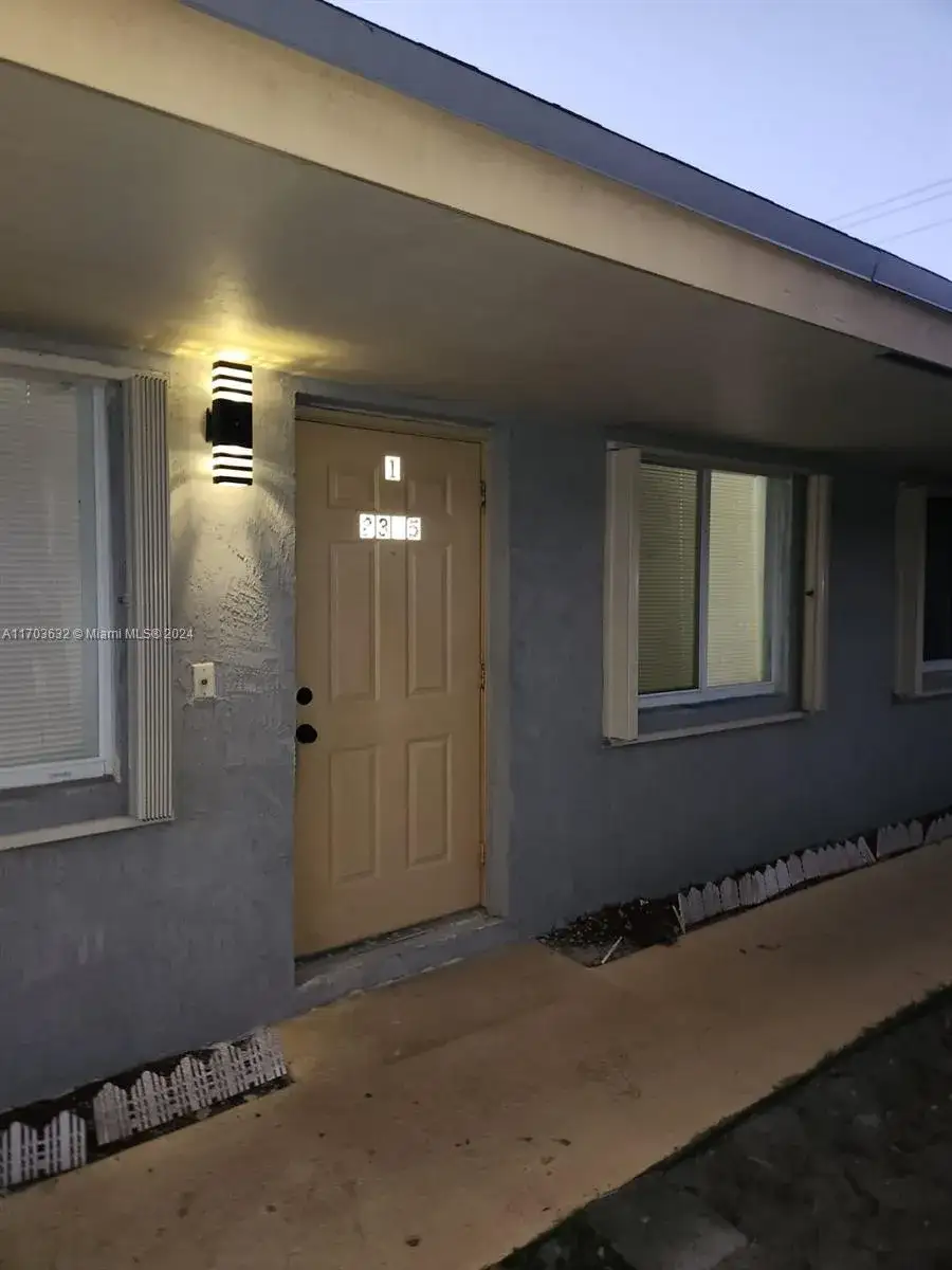 2 bedroom 1 bath Residential Lease for rent at 2305 NW 52nd Ct # 2305, Tamarac FL 33309