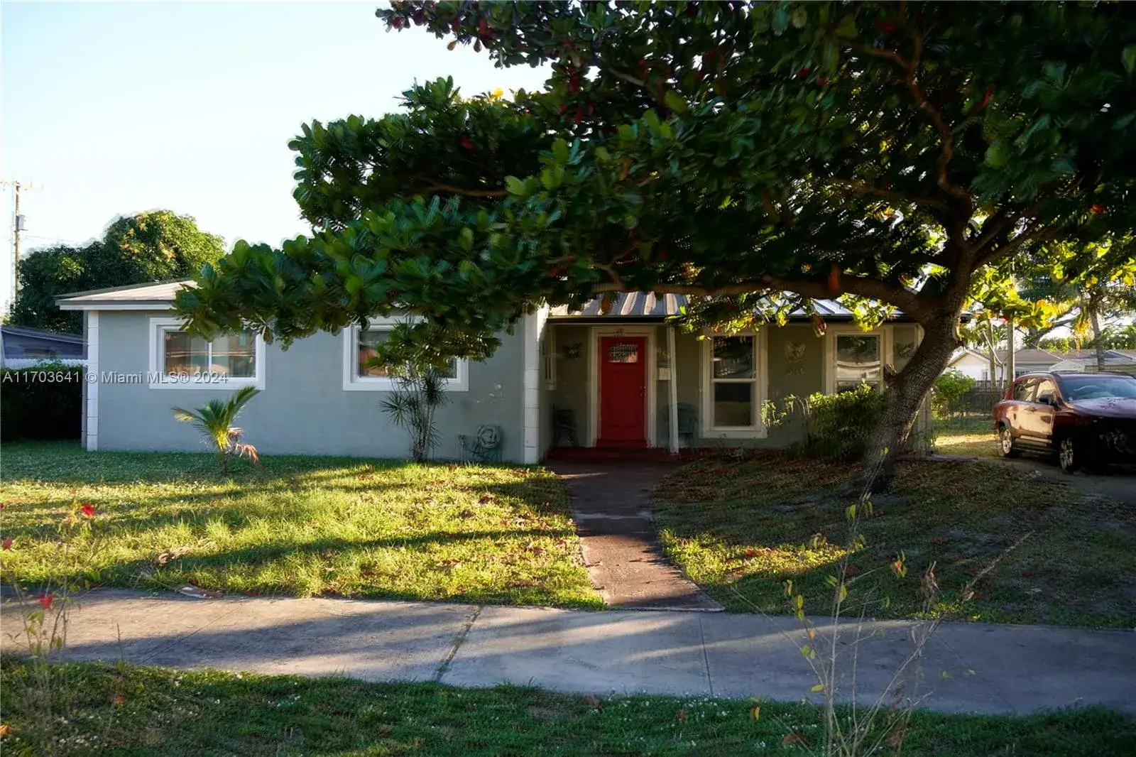 3 bedroom 2 bath Residential for sale at 1330 NW 190th St, Miami Gardens FL 33169