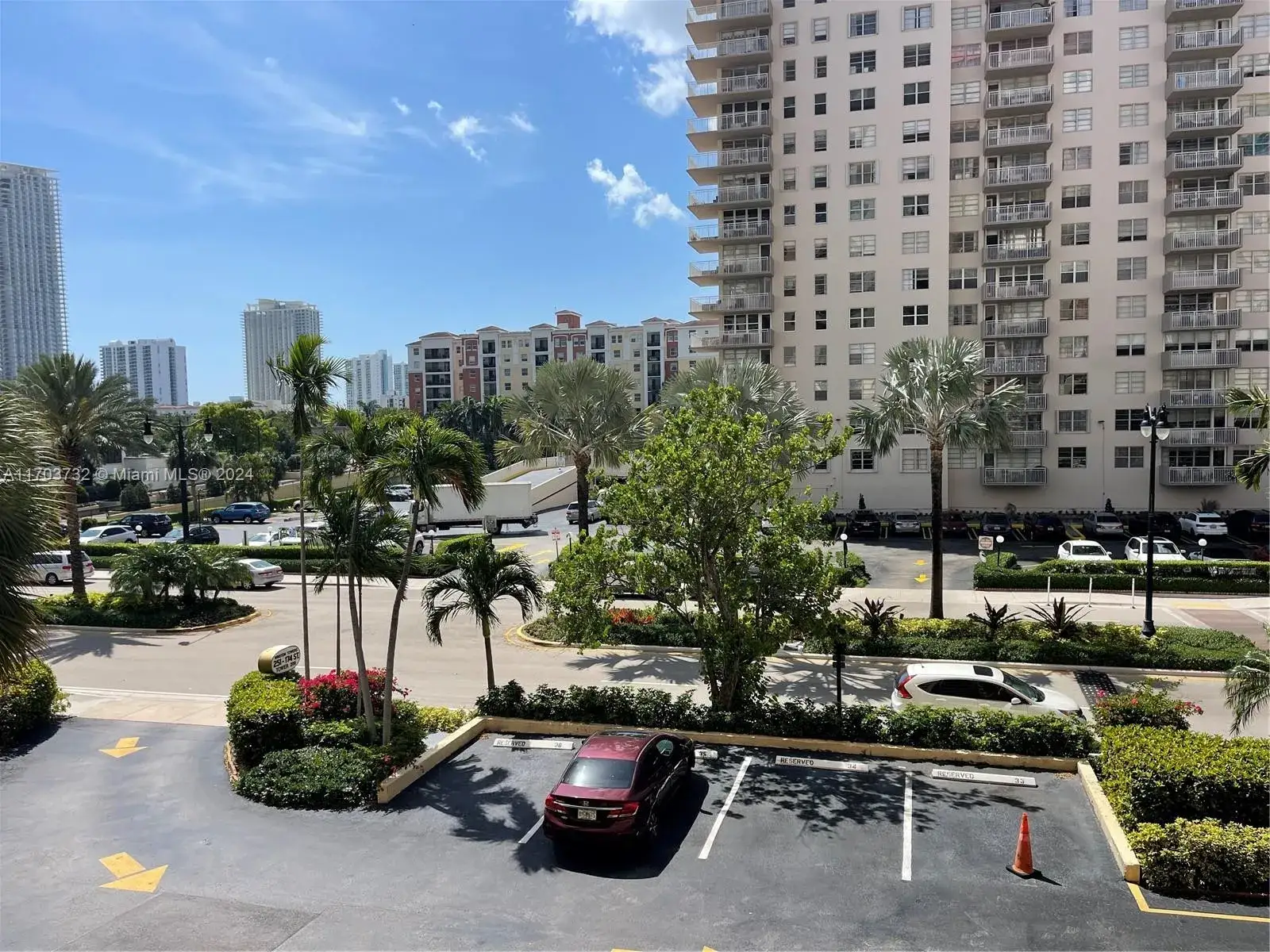 1 bedroom 2 bath Residential for sale at 251 174th St # 211, Sunny Isles Beach FL 33160