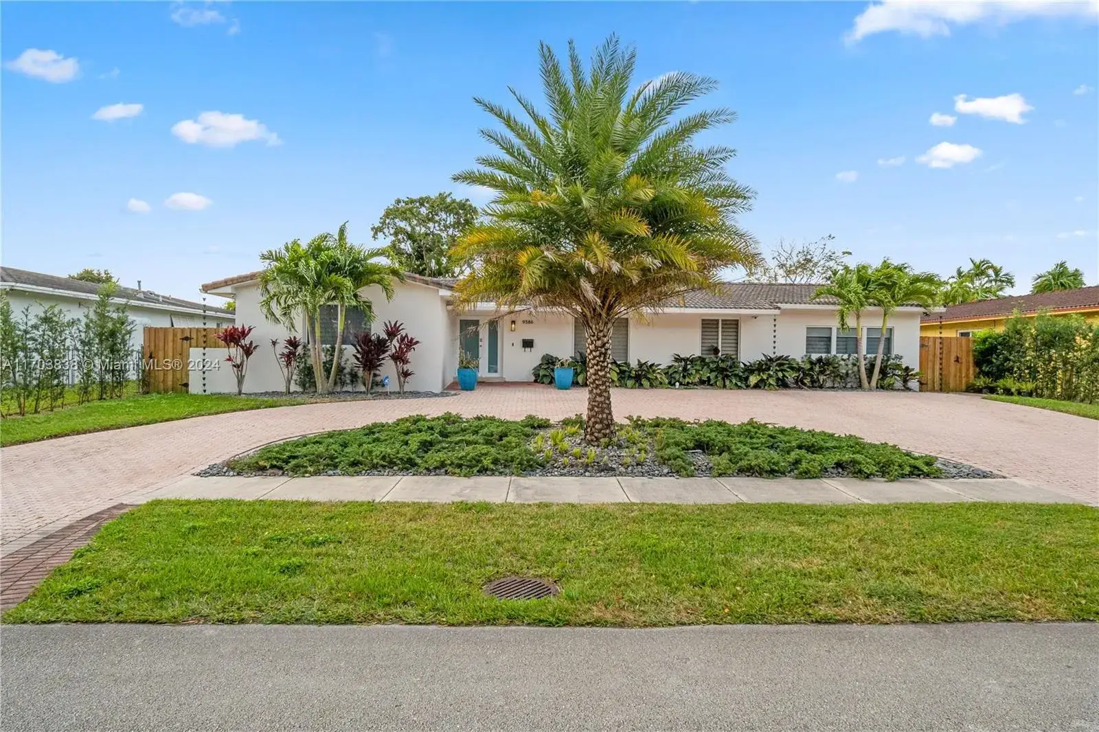 5 bedroom 2 bath Residential for sale at 9386 SW 77th St, Miami FL 33173