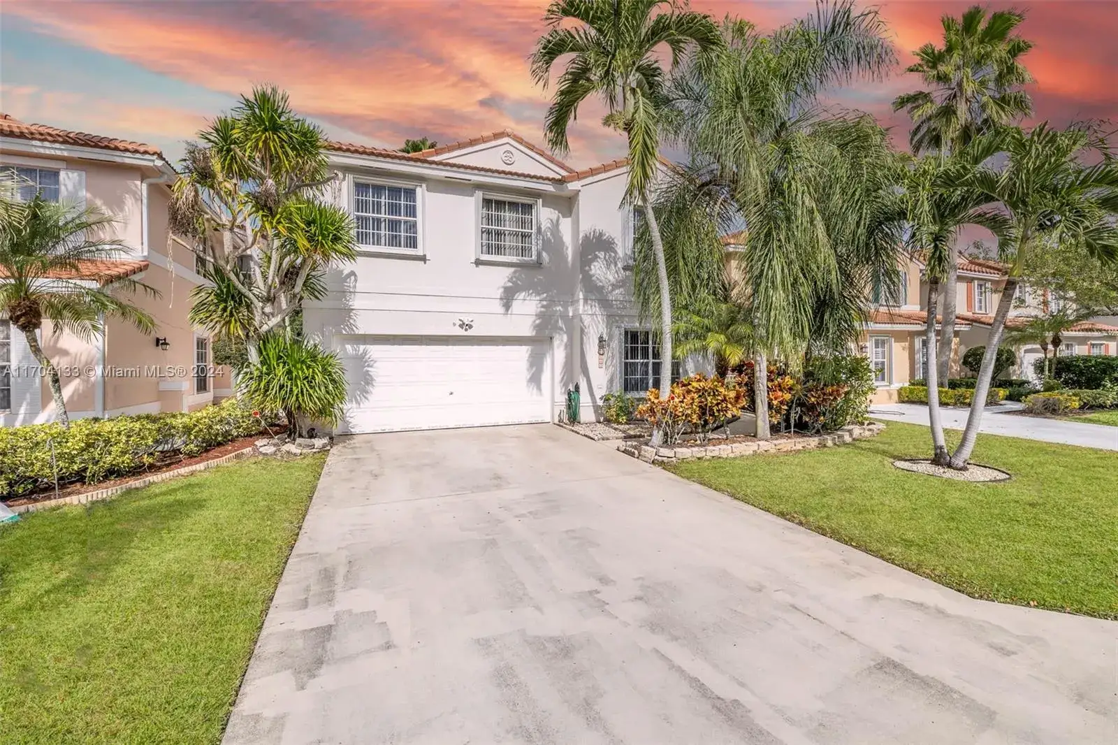 4 bedroom 2 bath Residential for sale at 10897 NW 46th Dr, Coral Springs FL 33076