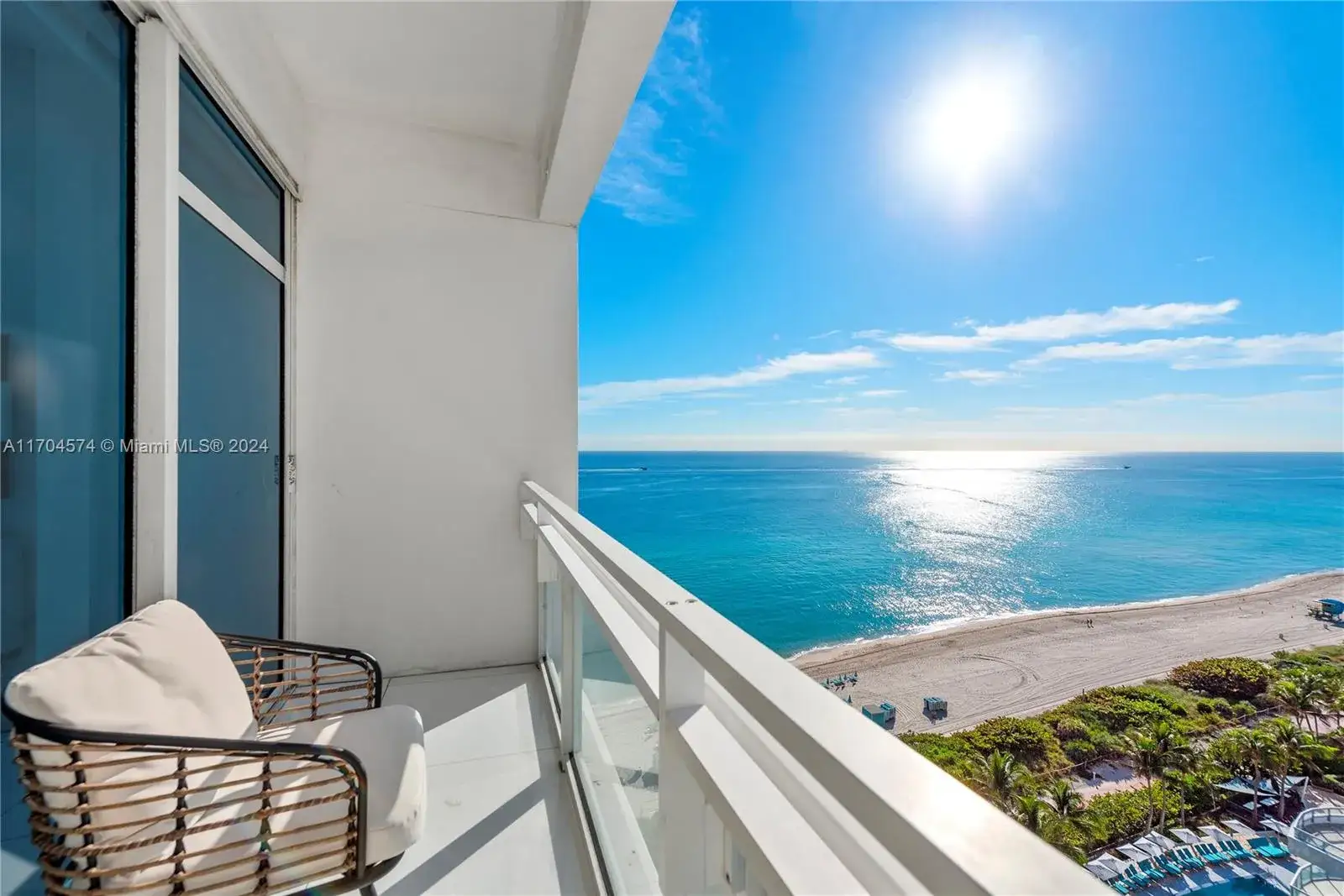 2 bedroom 2 bath Residential Lease for rent at 6801 Collins Ave, Miami Beach FL 33141