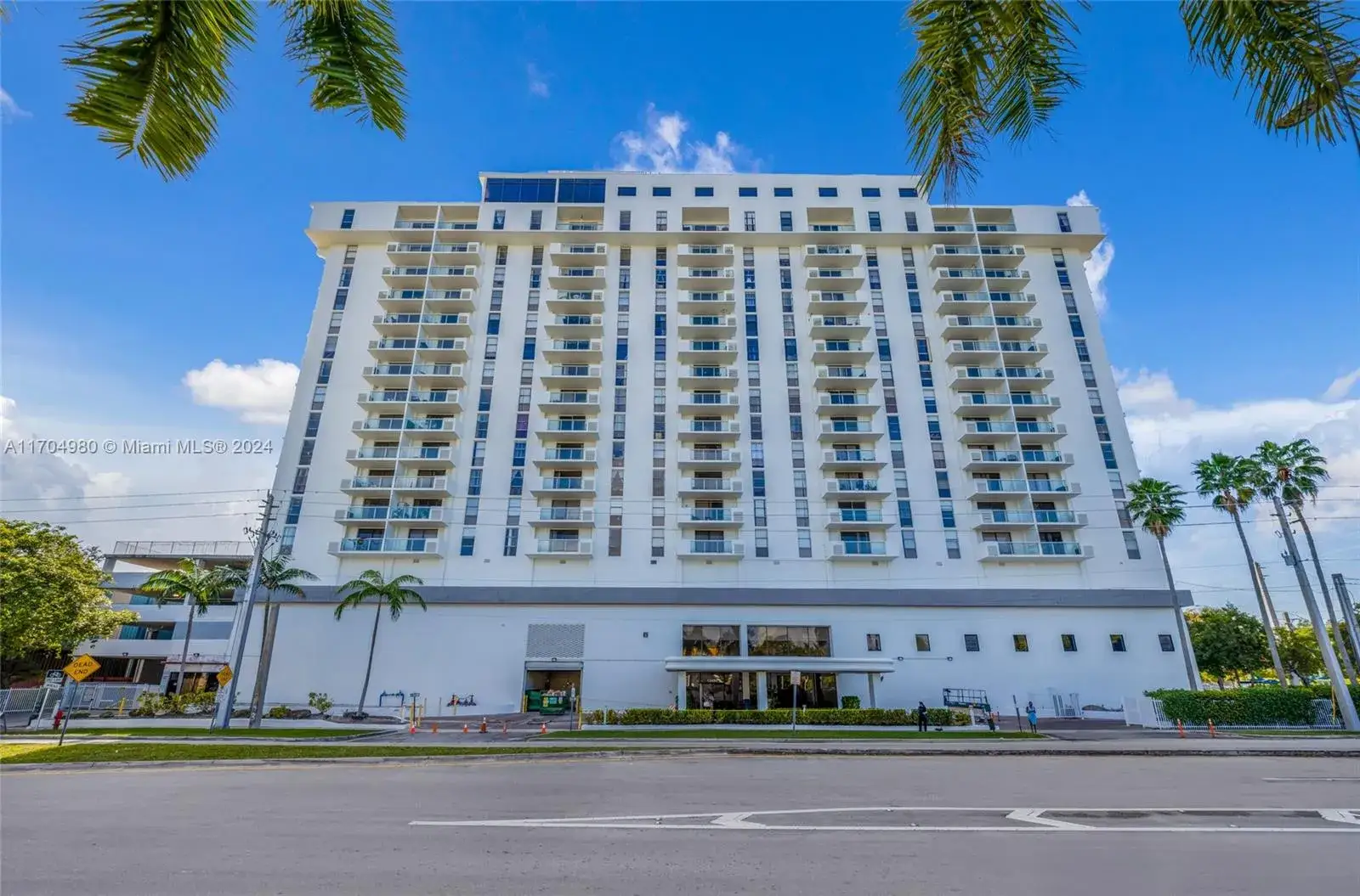 2 bedroom 2 bath Residential for sale at 13499 Biscayne Blvd # 1609, North Miami FL 33181