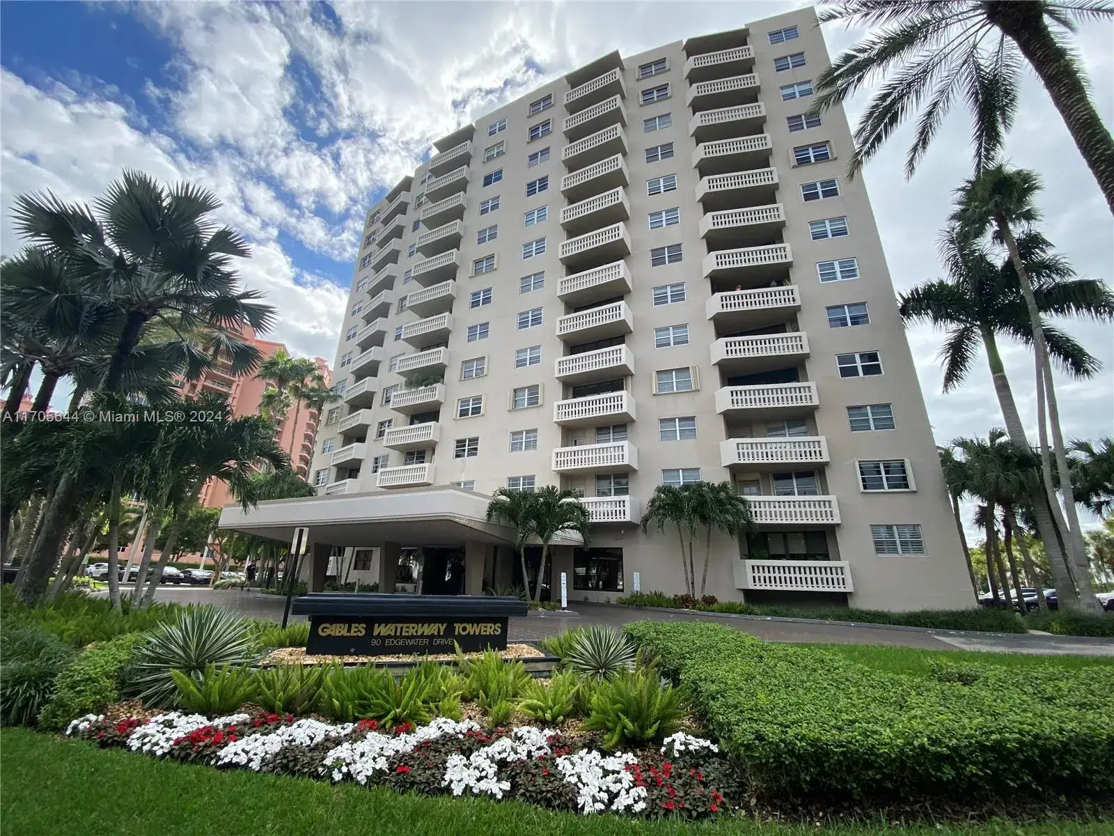 2 bedroom 2 bath Residential for sale at 90 Edgewater Dr, Coral Gables FL 33133