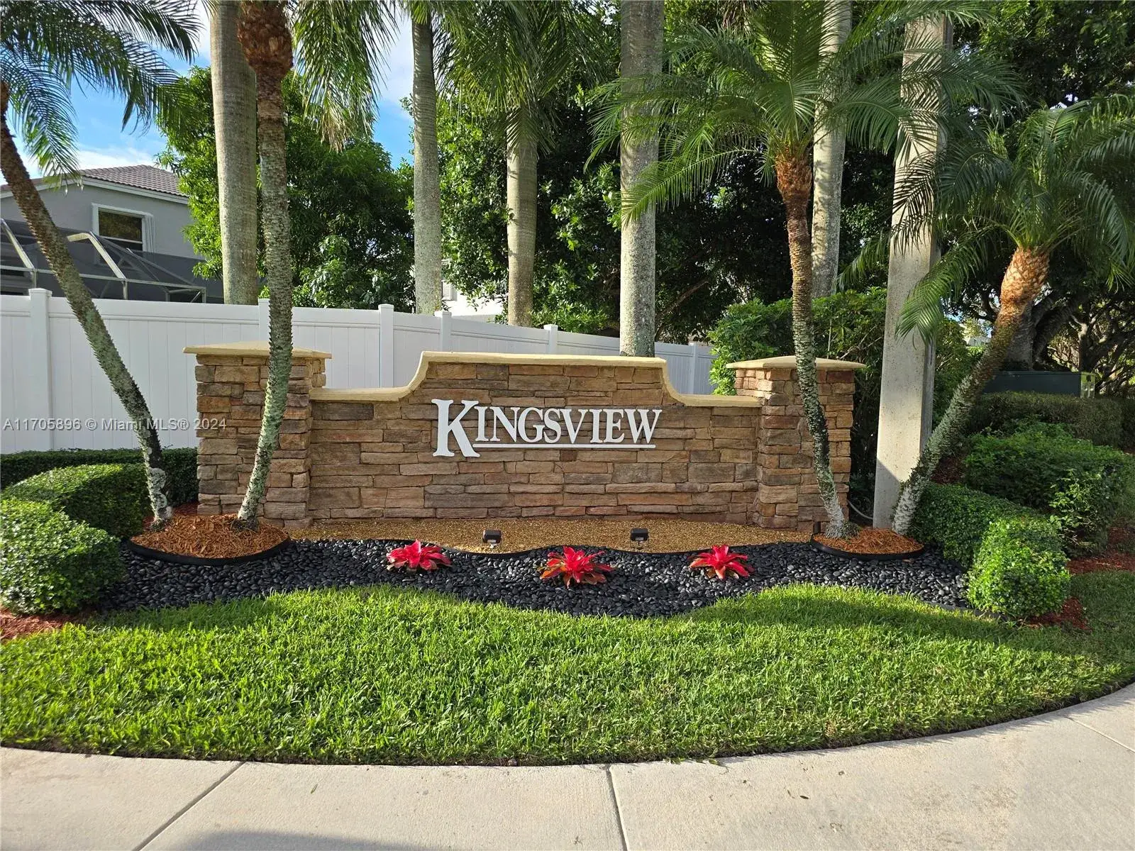 3 bedroom 2 bath Residential for sale at 1466 NW 159th Ln, Pembroke Pines FL 33028