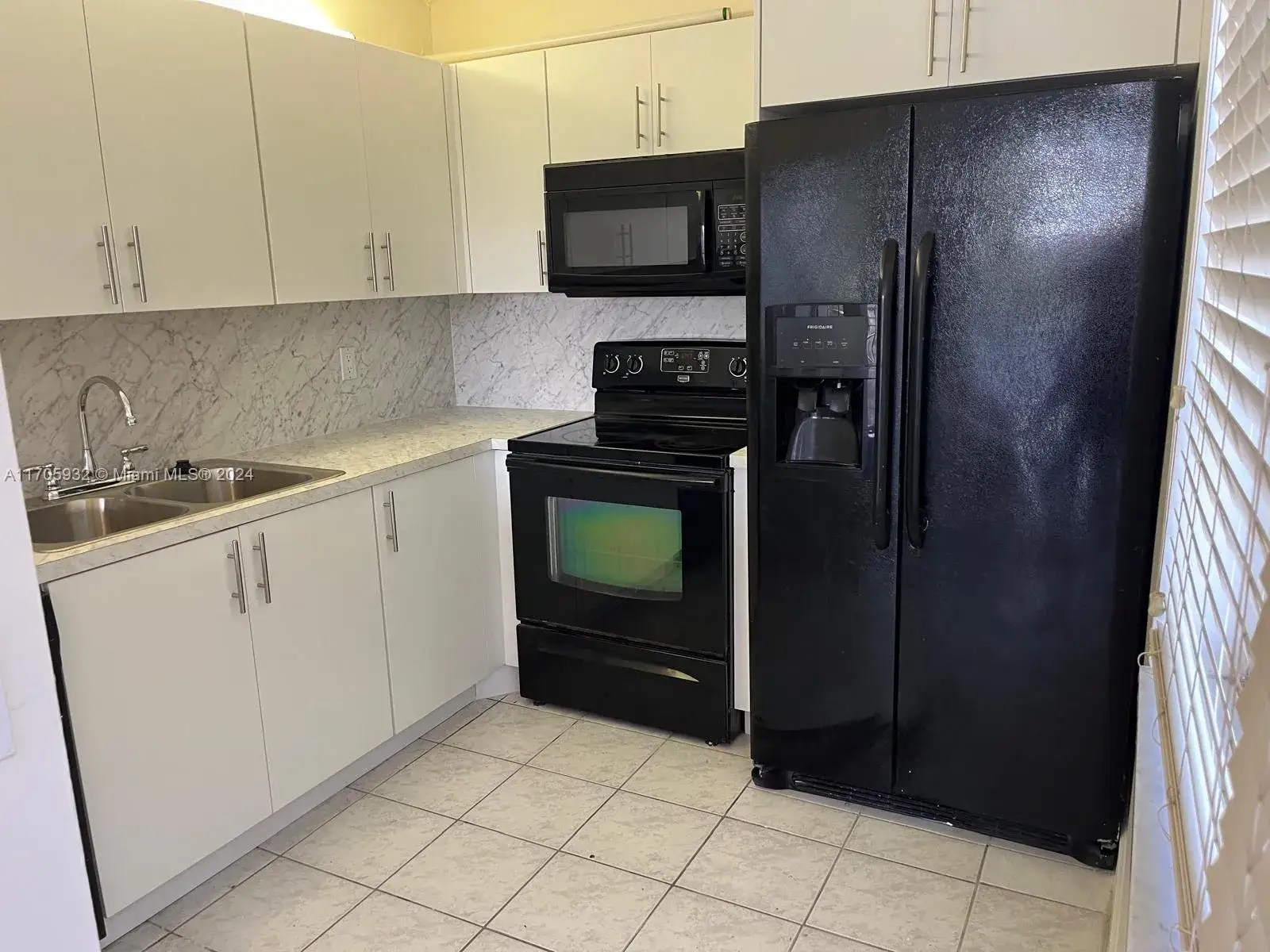 2 bedroom 2 bath Residential for sale at 9431 Live Oak Pl # 406, Davie FL 33324