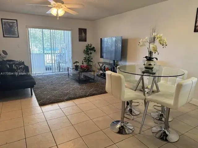 2 bedroom 1 bath Residential Lease for rent at 4130 NW 88th Ave # 207, Coral Springs FL 33065