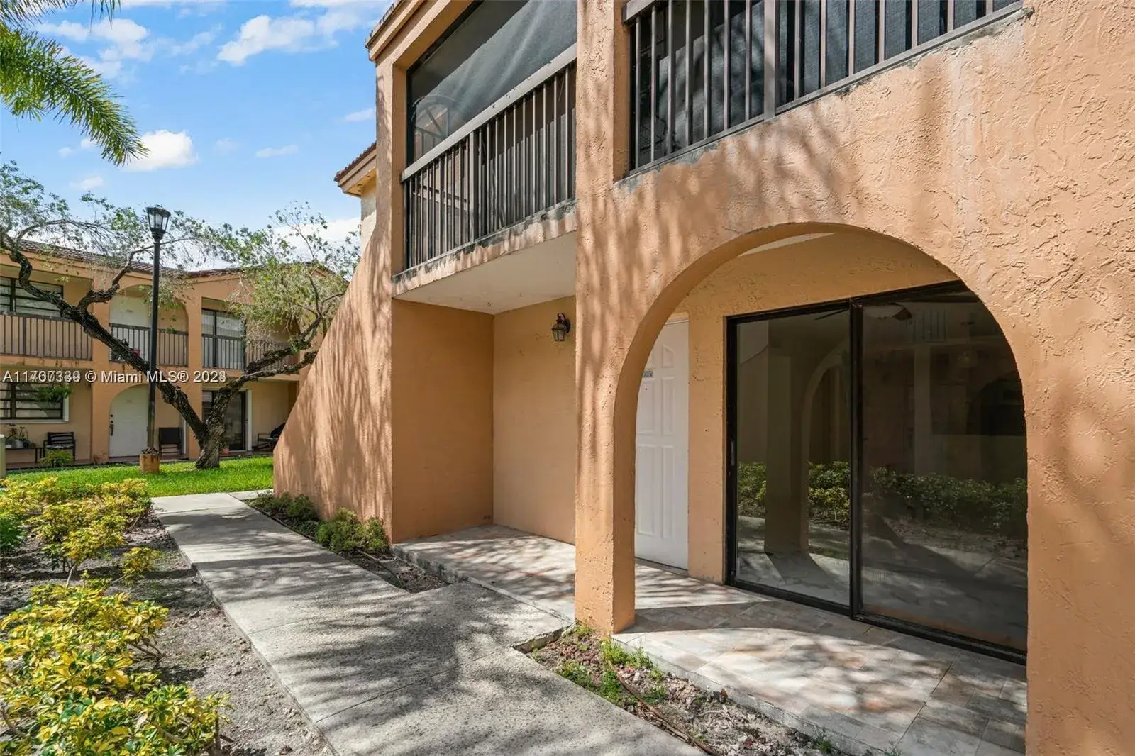2 bedroom 2 bath Residential Lease for rent at 18330 Mediterranean Blvd # 23, Hialeah FL 33015