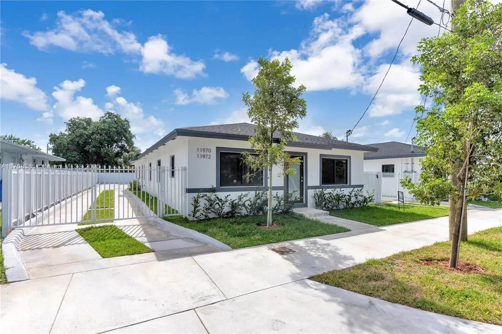 Residential Income for sale at 11970-11972 SW 213 St, Miami FL 33177