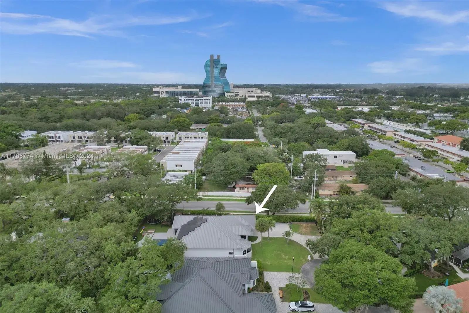 5 bedroom 3 bath Residential Lease for rent at 3930 SW 54th Ct, Dania Beach FL 33312