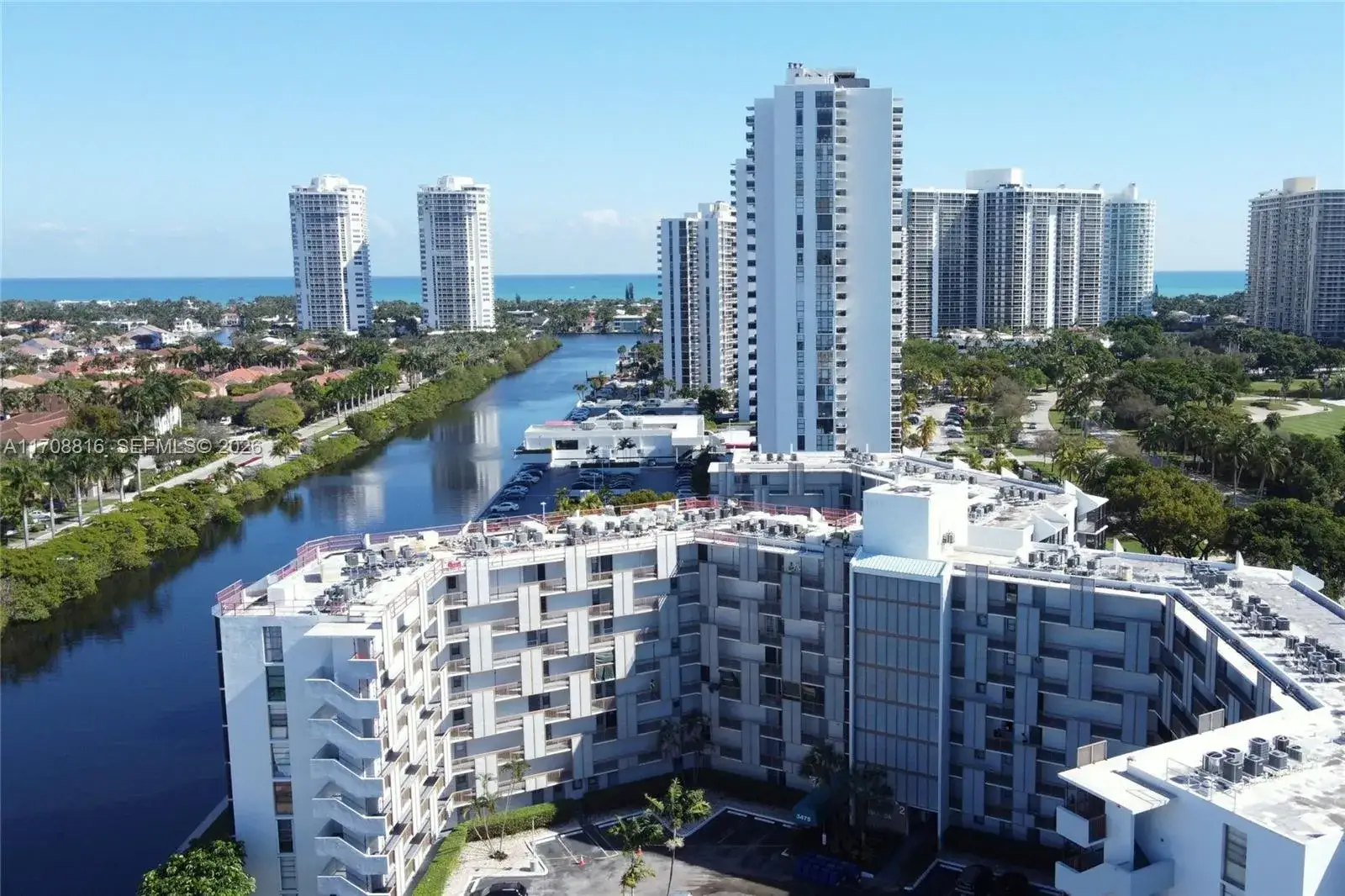 2 bedroom 2 bath Residential for sale at 3475 N Country Club Dr # 615, Aventura FL 33180