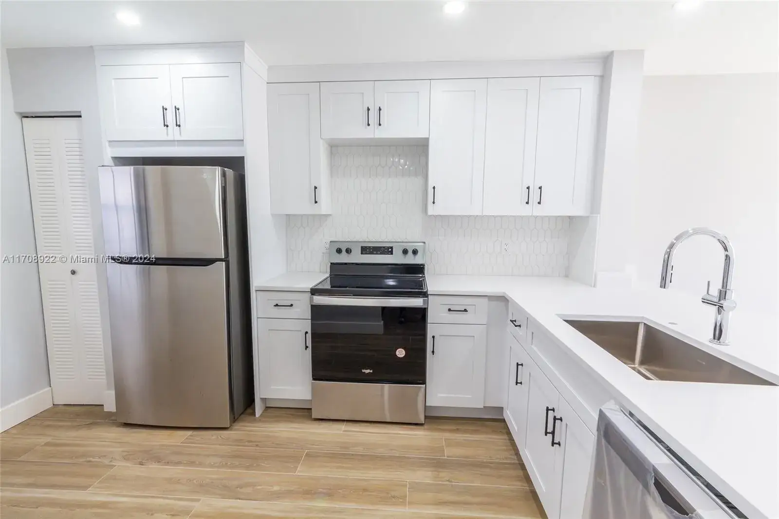 3 bedroom 2 bath Residential Lease for rent at 11627 NW 11th St, Pembroke Pines FL 33026
