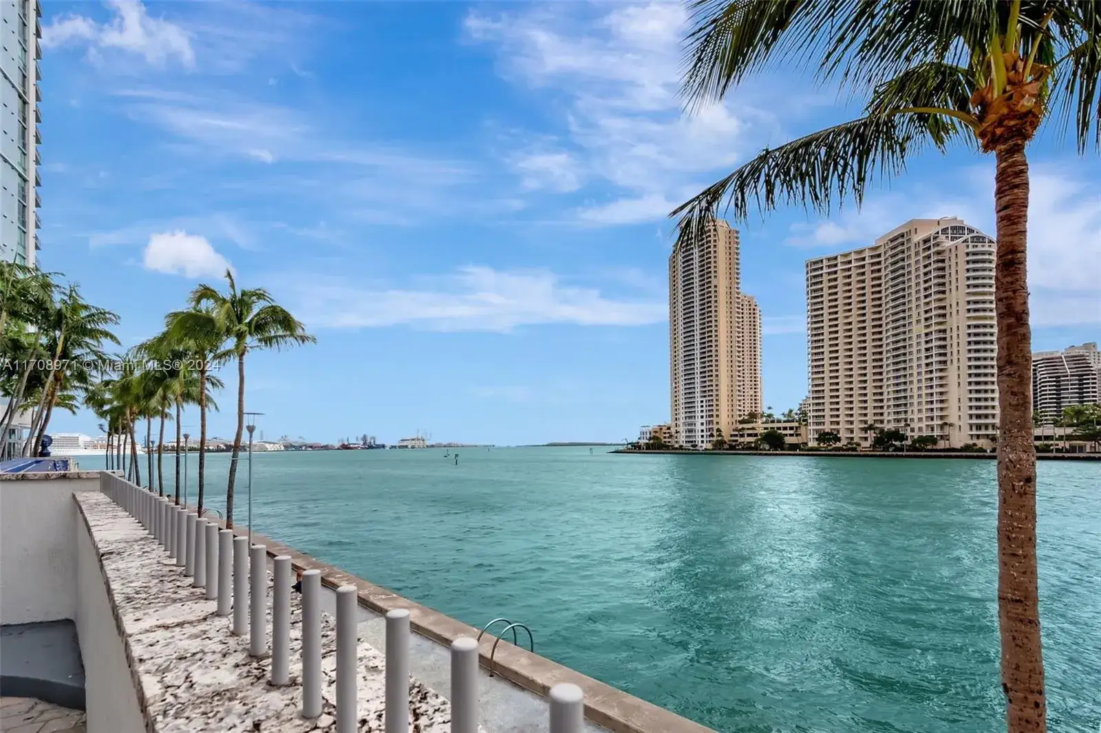 3 bedroom 2 bath Residential for sale at 325 S Biscayne Blvd # 26, Miami FL 33131