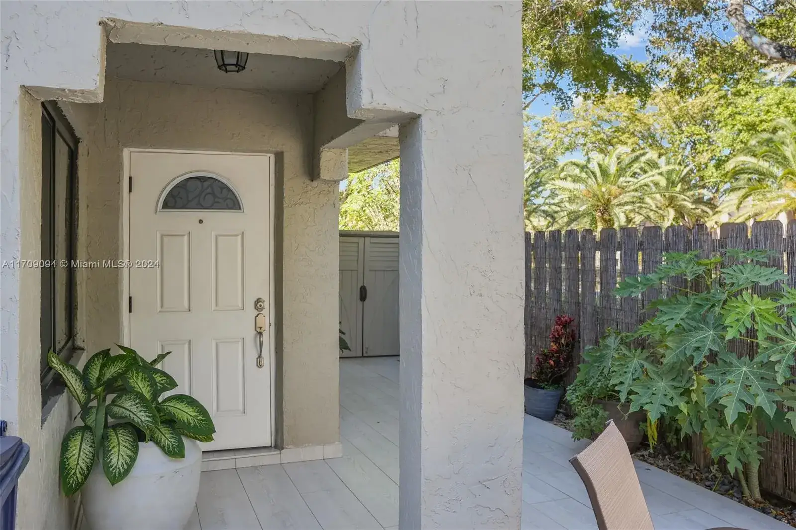 3 bedroom 2 bath Residential Lease for rent at 15385 SW 104th Ter # 5, Miami FL 33196