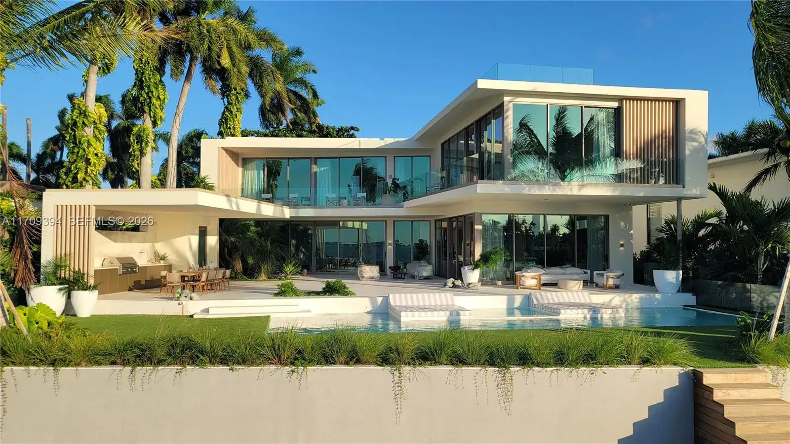 6 bedroom 6 bath Residential Lease for rent at 424 W Rivo Alto Dr, Miami Beach FL 33139