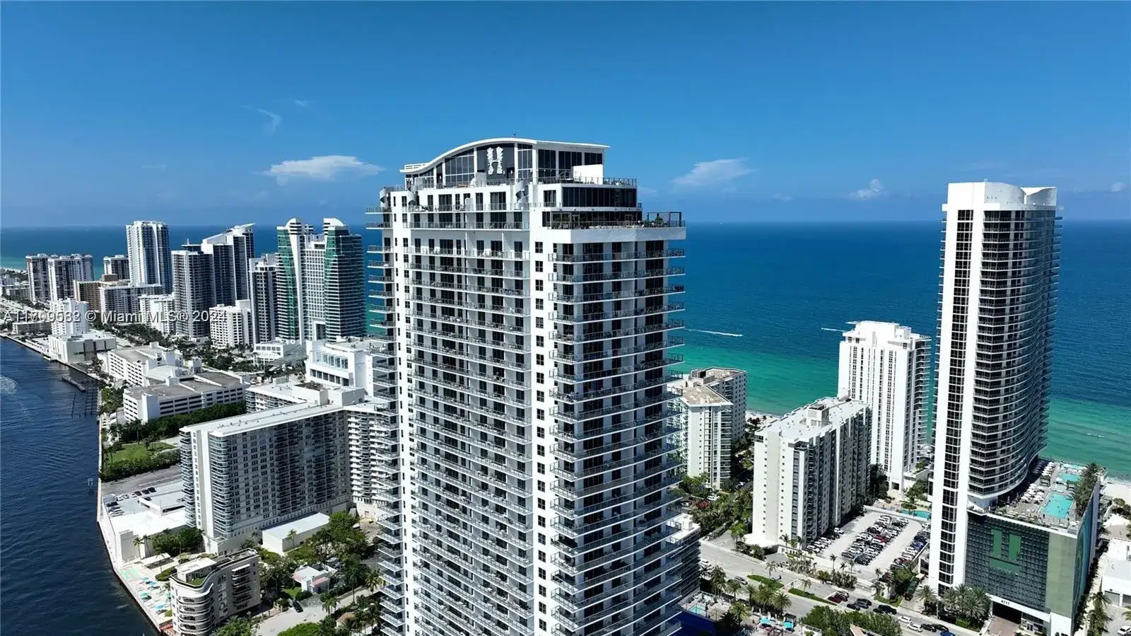 2 bedroom 2 bath Residential for sale at 4010 S Ocean Dr # R3305, Hollywood FL 33019