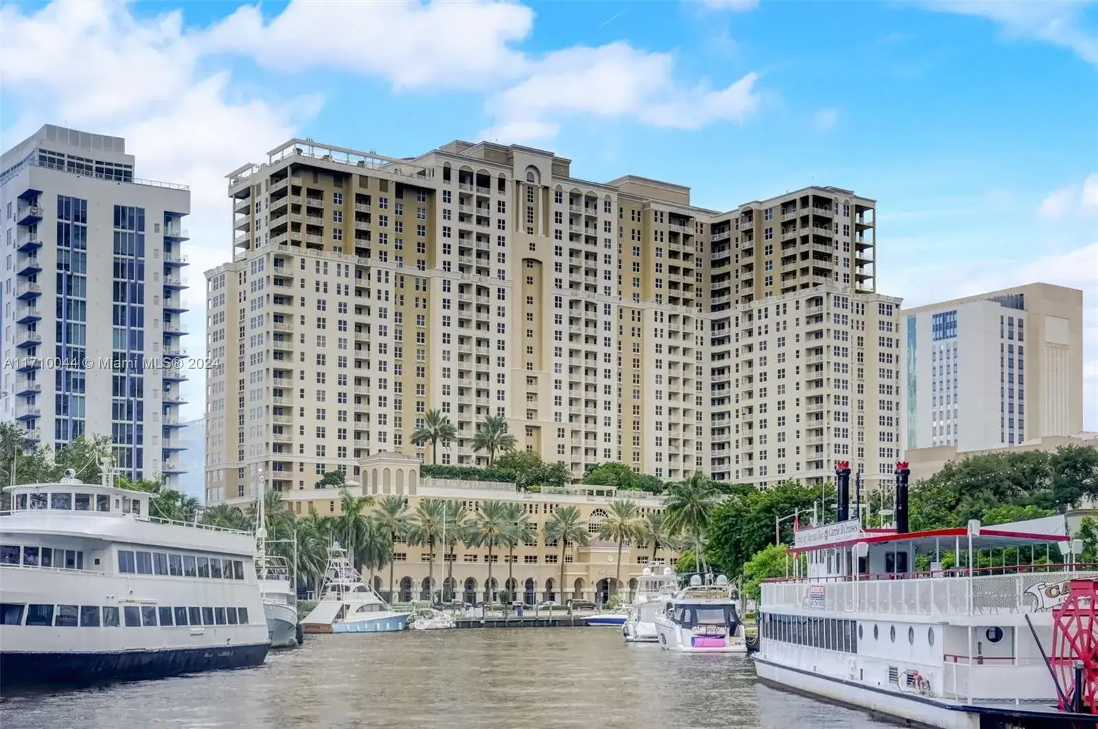 2 bedroom 2 bath Residential for sale at 511 SE 5th Ave # 813, Fort Lauderdale FL 33301