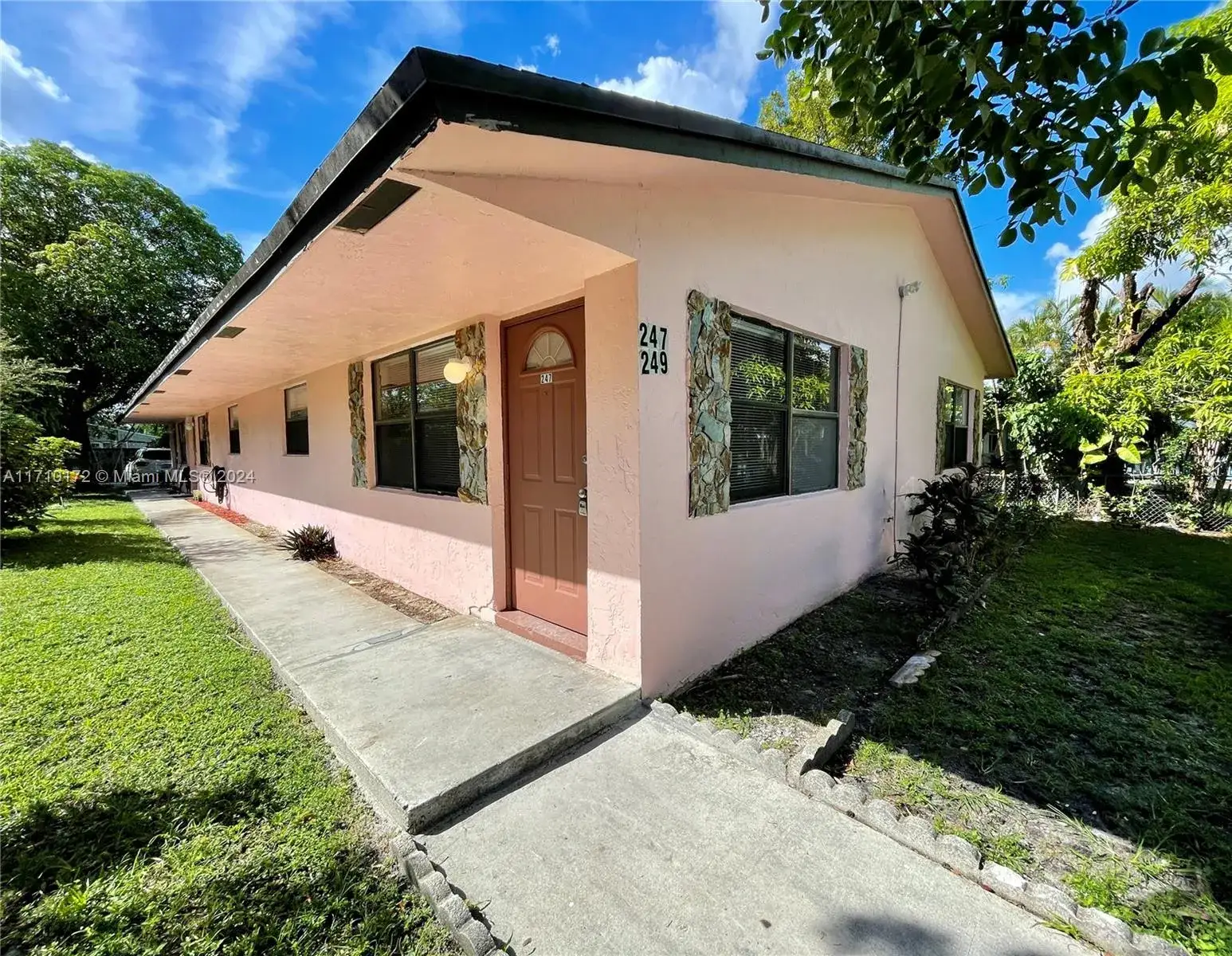 2 bedroom 1 bath Residential Lease for rent at 247 SW 7th St # 247, Dania Beach FL 33004