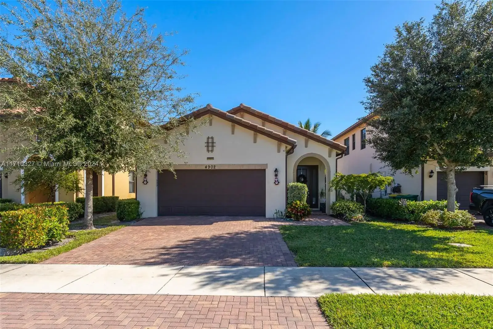 3 bedroom 2 bath Residential Lease for rent at 4902 NW 48th Ln, Tamarac FL 33319