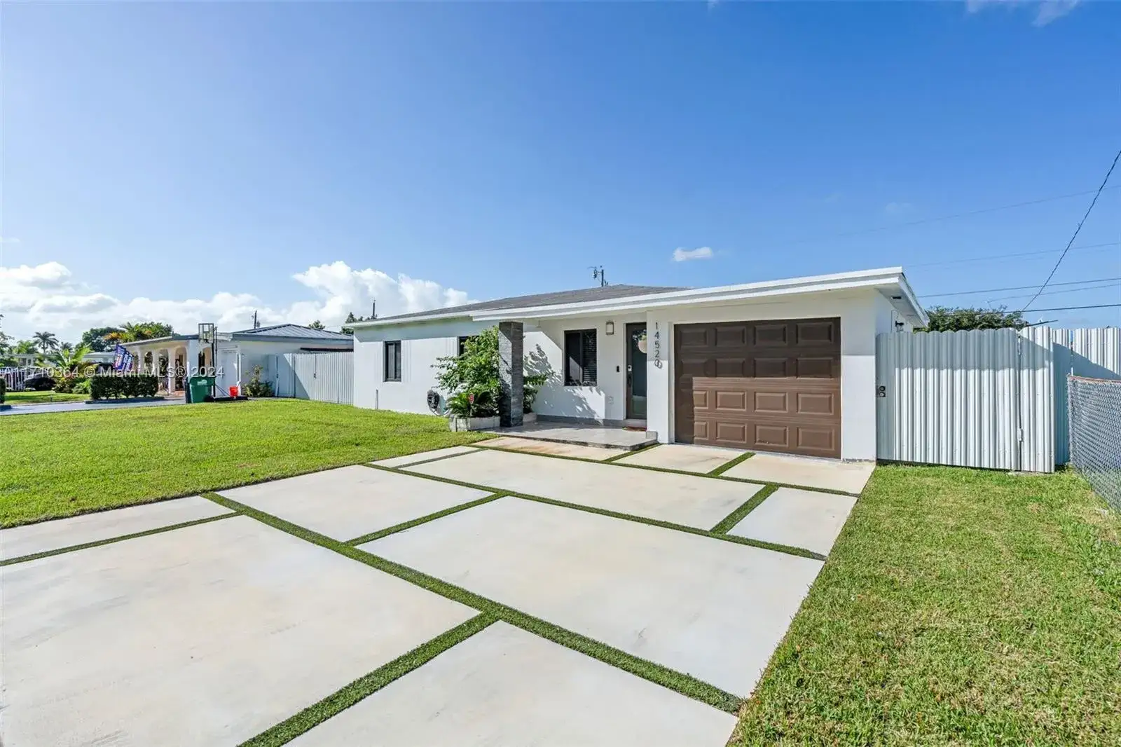 3 bedroom 1 bath Residential Lease for rent at 14520 Buchanan St, Miami FL 33176