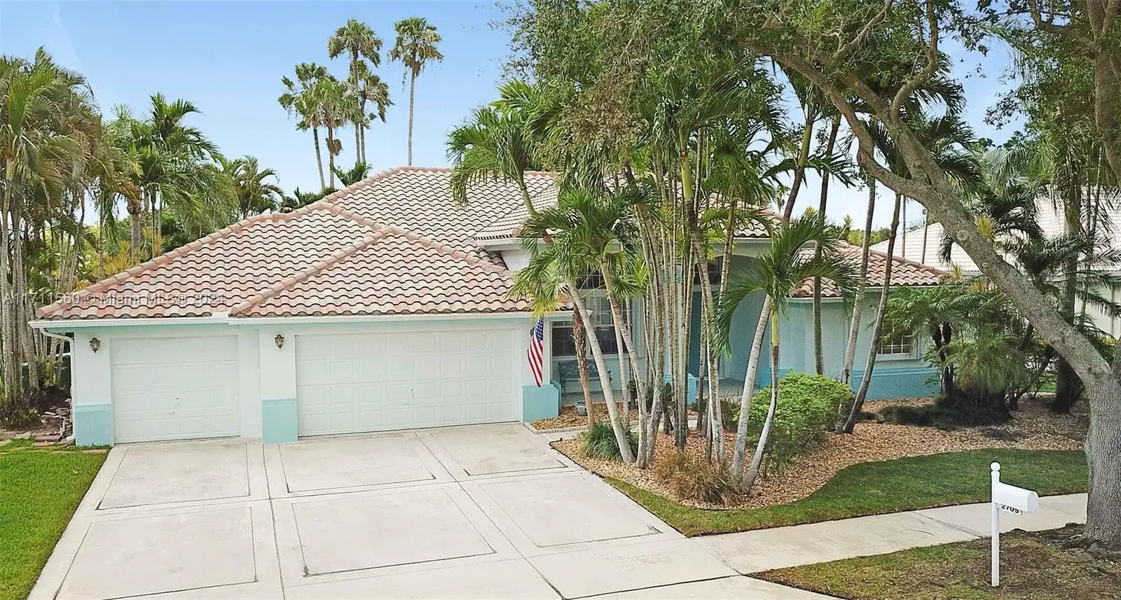 4 bedroom 3 bath Residential for sale at 2705 Fairways Dr, Homestead FL 33035