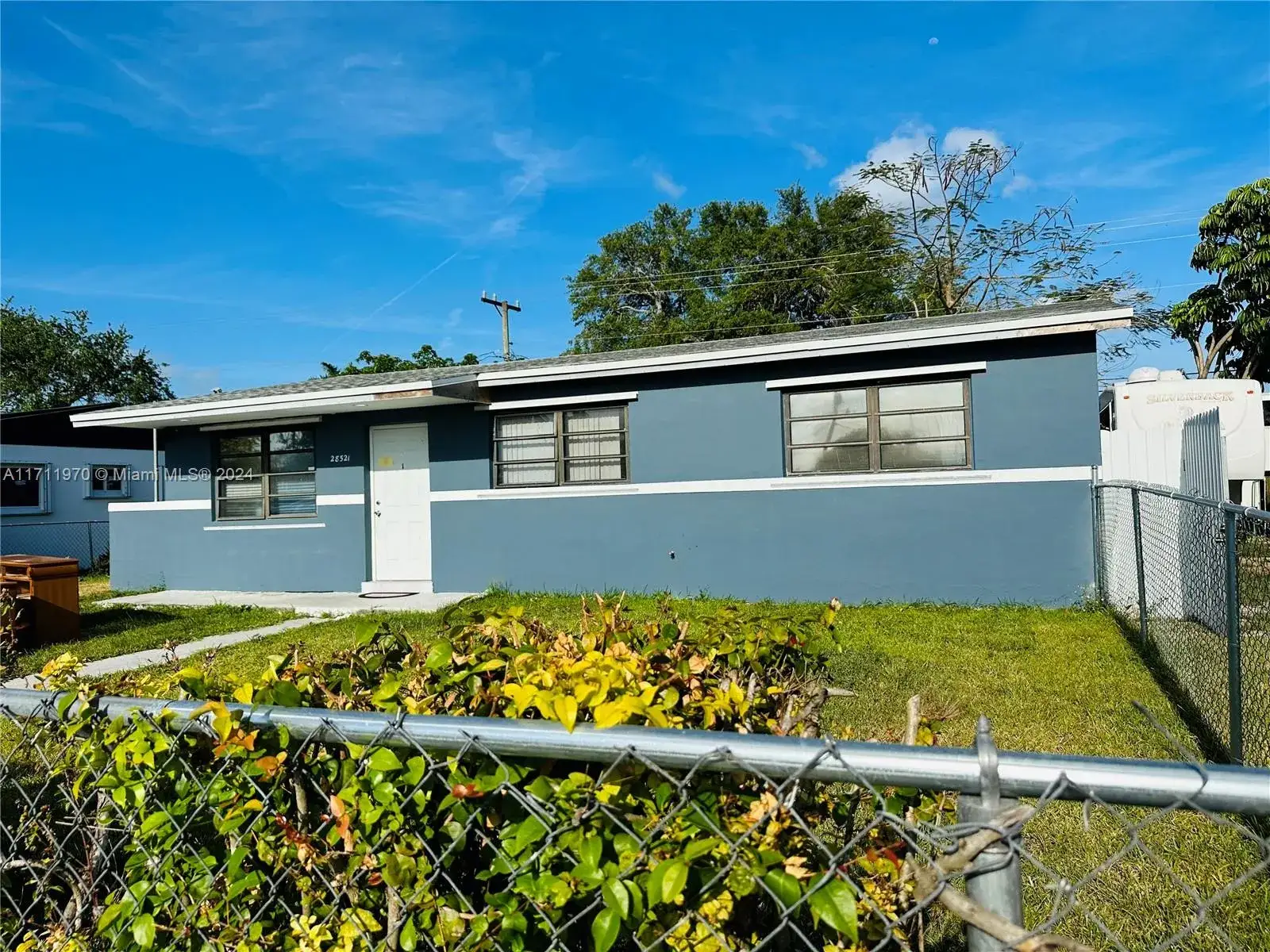 3 bedroom 1 bath Residential for sale at 28521 SW 144th Ct, Homestead FL 33033