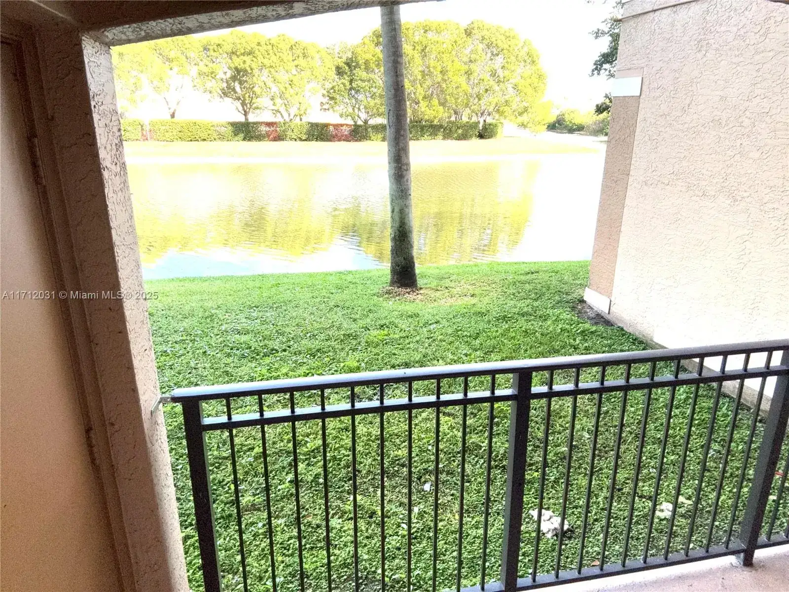 1 bedroom 1 bath Residential Lease for rent at 160 SW 117th Ter # 6104, Pembroke Pines FL 33025