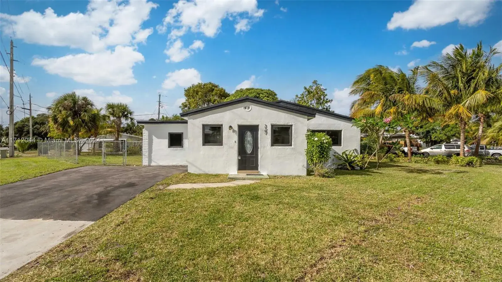3 bedroom 2 bath Residential Lease for rent at 327 NE 15th Ave, Boynton Beach FL 33435