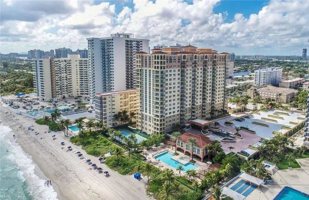 3 bedroom 2 bath Residential Lease for rent at 2080 S Ocean Dr # 311, Hallandale Beach FL 33009