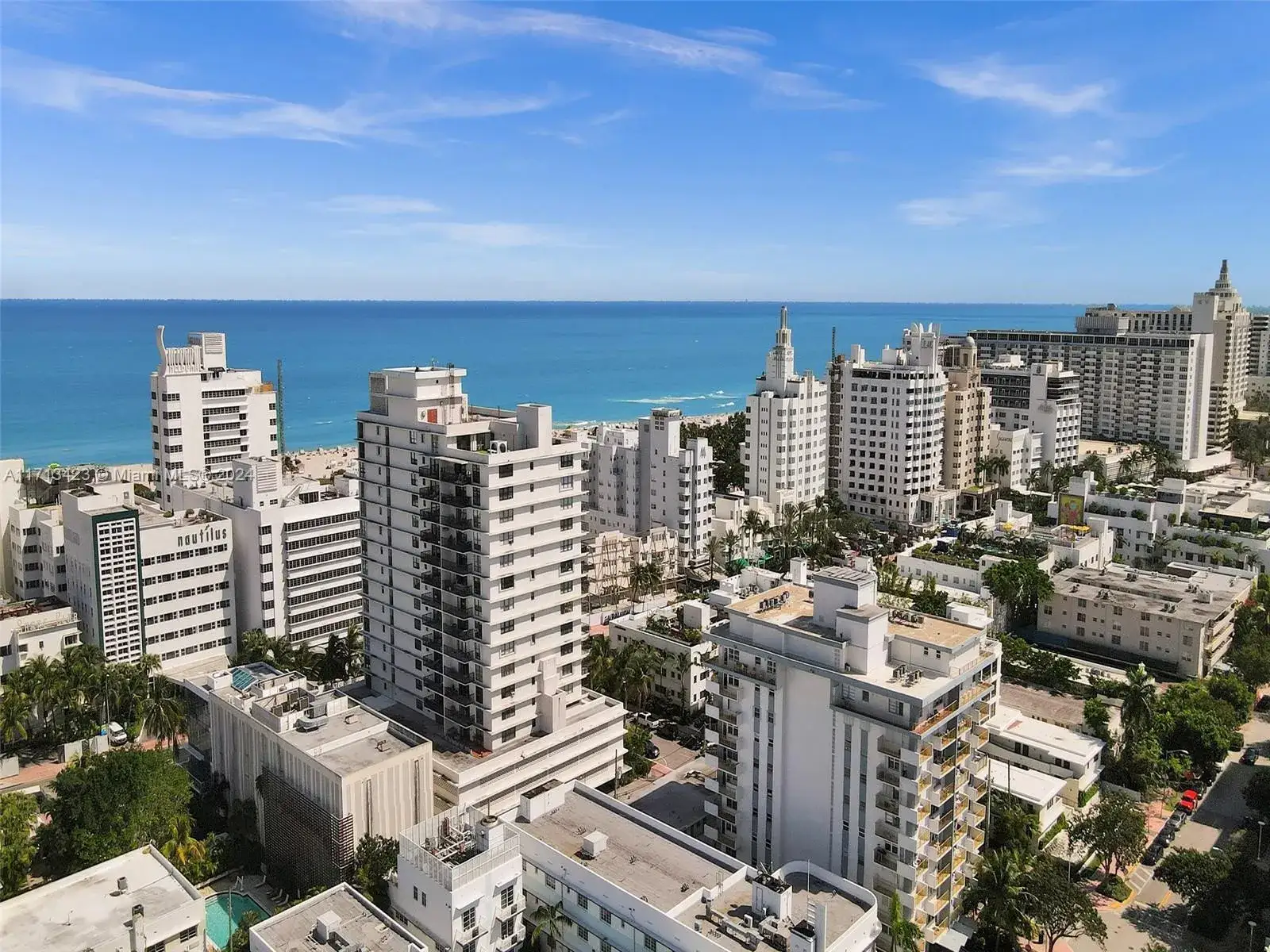 1 bedroom 1 bath Residential for sale at 1800 Collins Ave # 7B, Miami Beach FL 33139