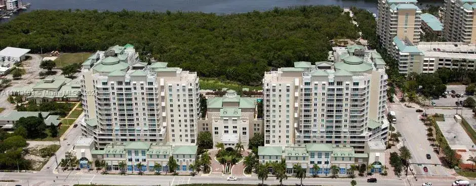 2 bedroom 2 bath Residential for sale at 350 N Federal Hwy # 813, Boynton Beach FL 33435