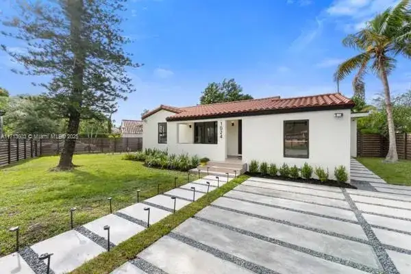 3 bedroom 3 bath Residential for sale at 1024 SW 23rd Rd, Miami FL 33129
