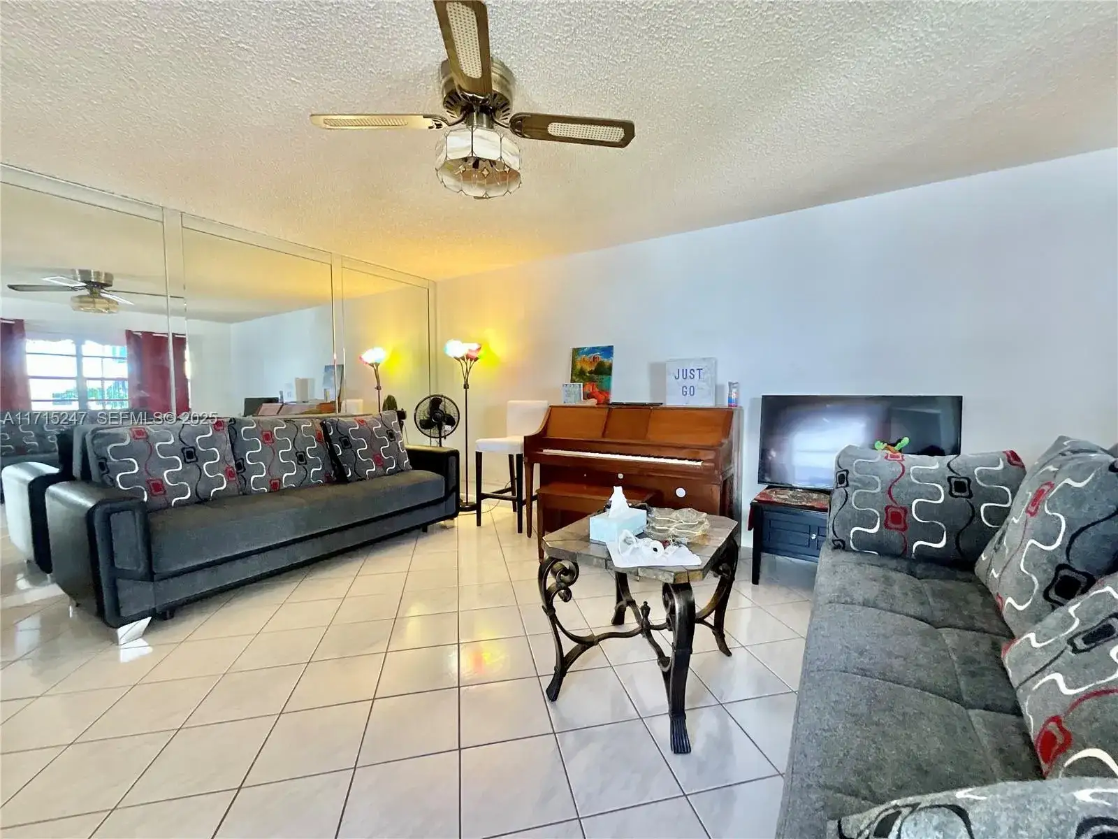 2 bedroom 2 bath Residential Lease for rent at 371 Burgundy H # H, Delray Beach FL 33484