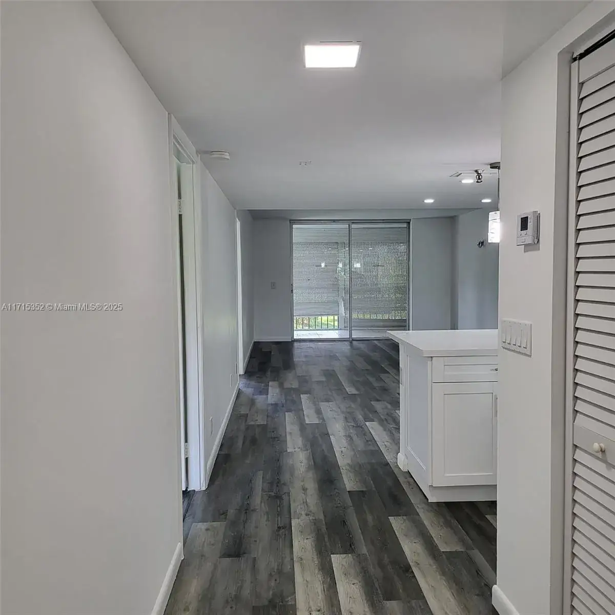 3 bedroom 2 bath Residential for sale at 198 NW 67th St # 301, Boca Raton FL 33487