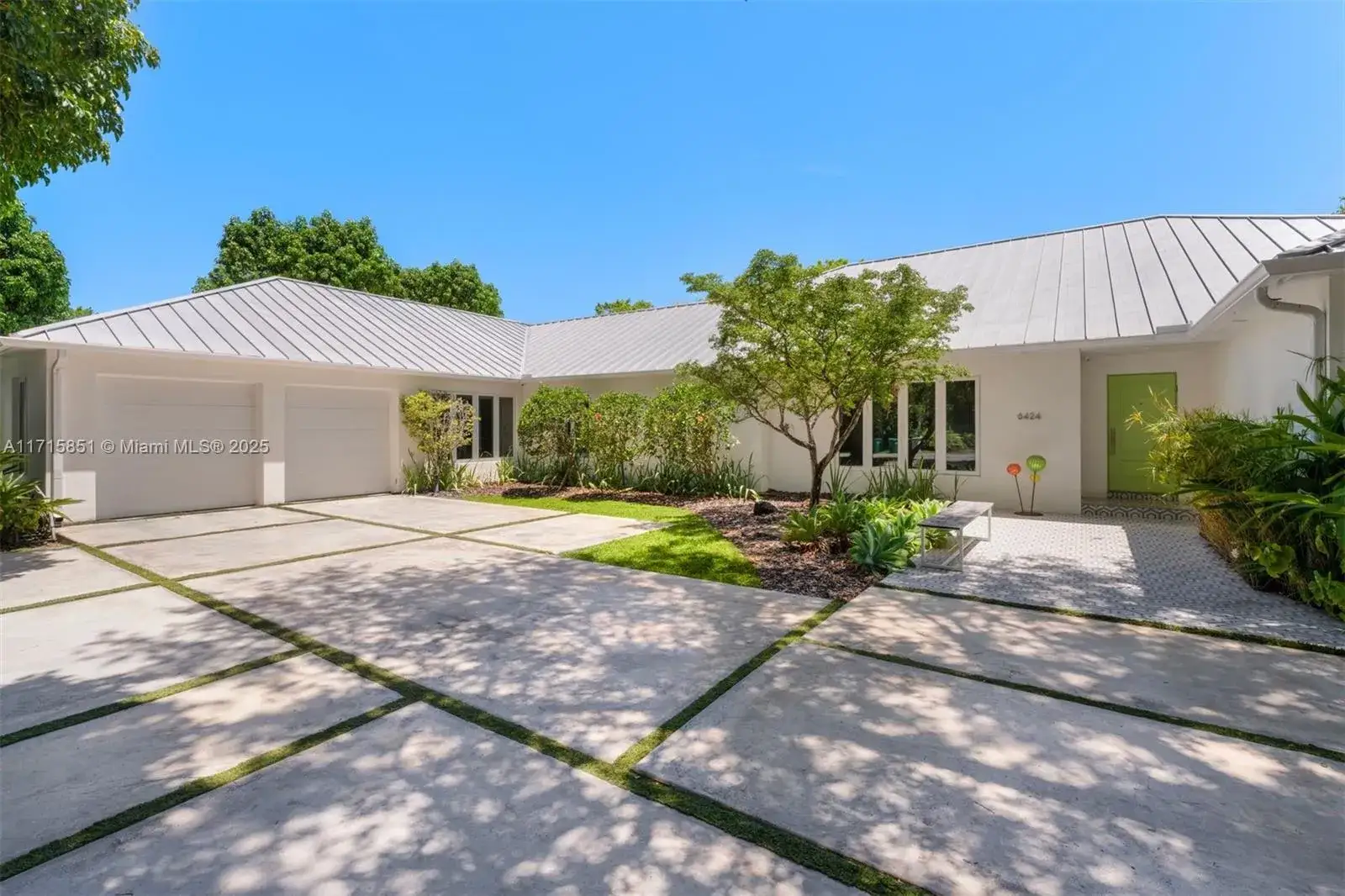 5 bedroom 4 bath Residential for sale at 6424 SW 109th St, Pinecrest FL 33156