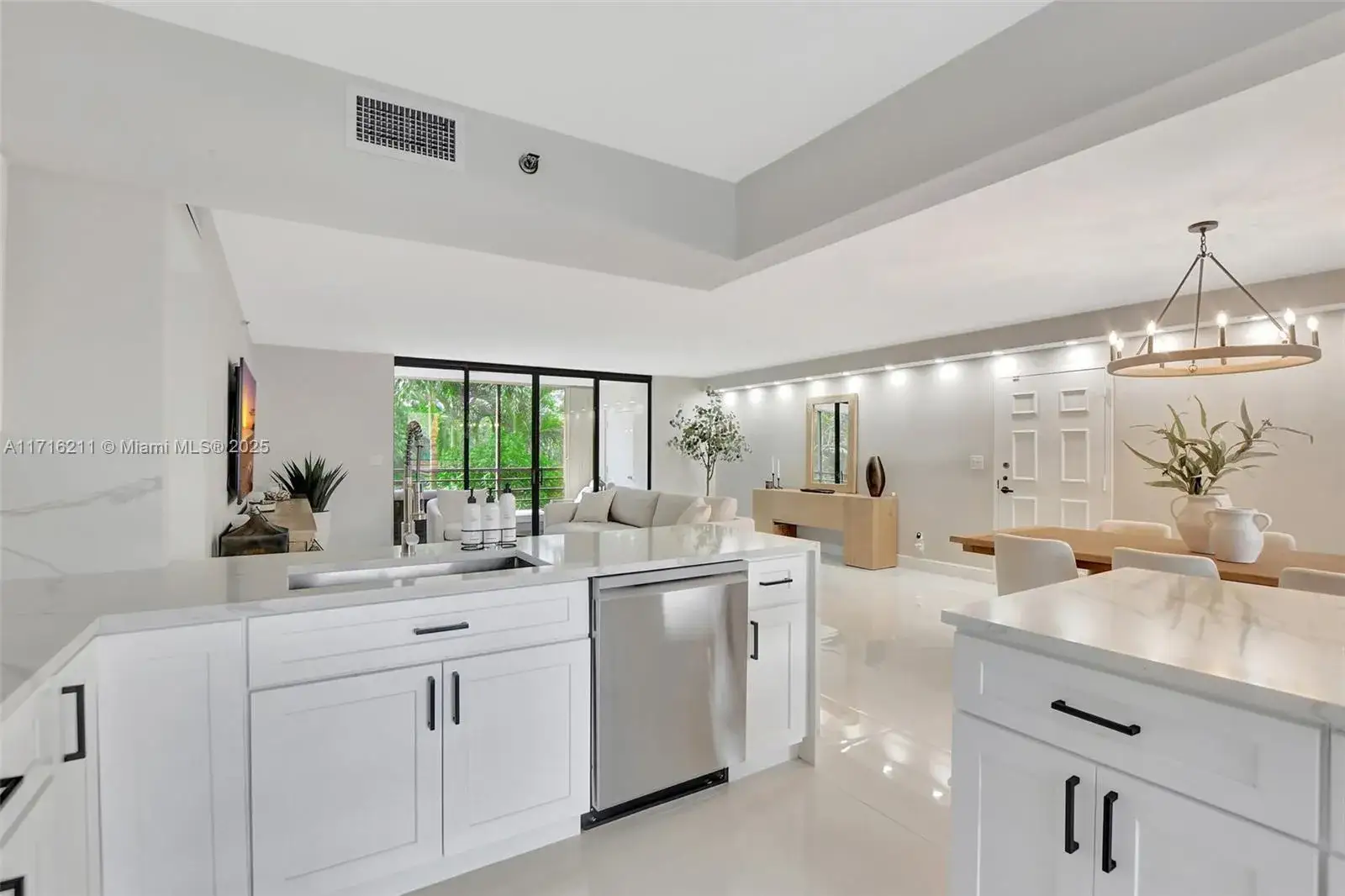 3 bedroom 3 bath Residential for sale at 7186 Promenade Dr # 201, Boca Raton FL 33433