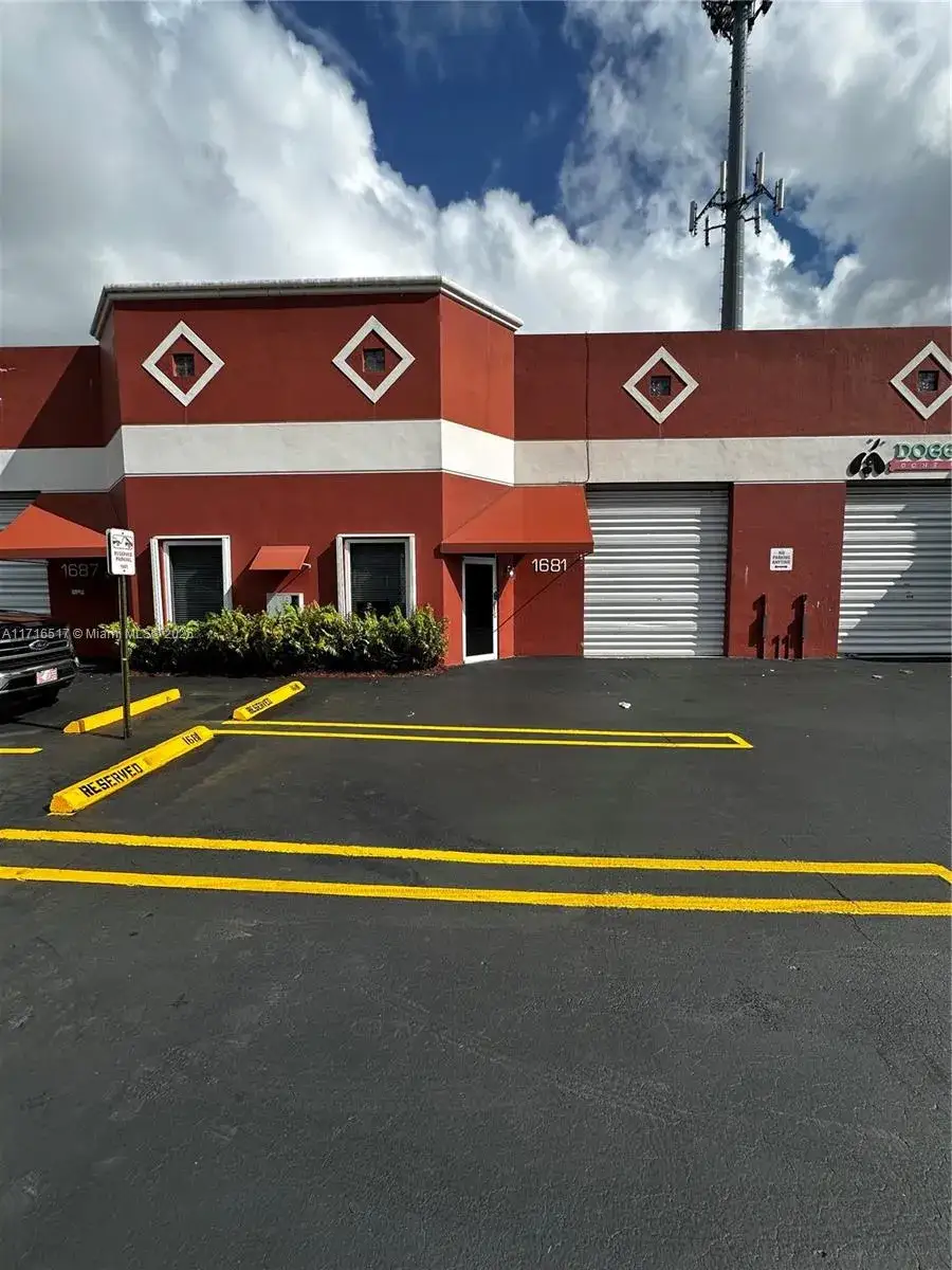Commercial Sale for sale at 1681 NW 97th Ave # 3, Doral FL 33172