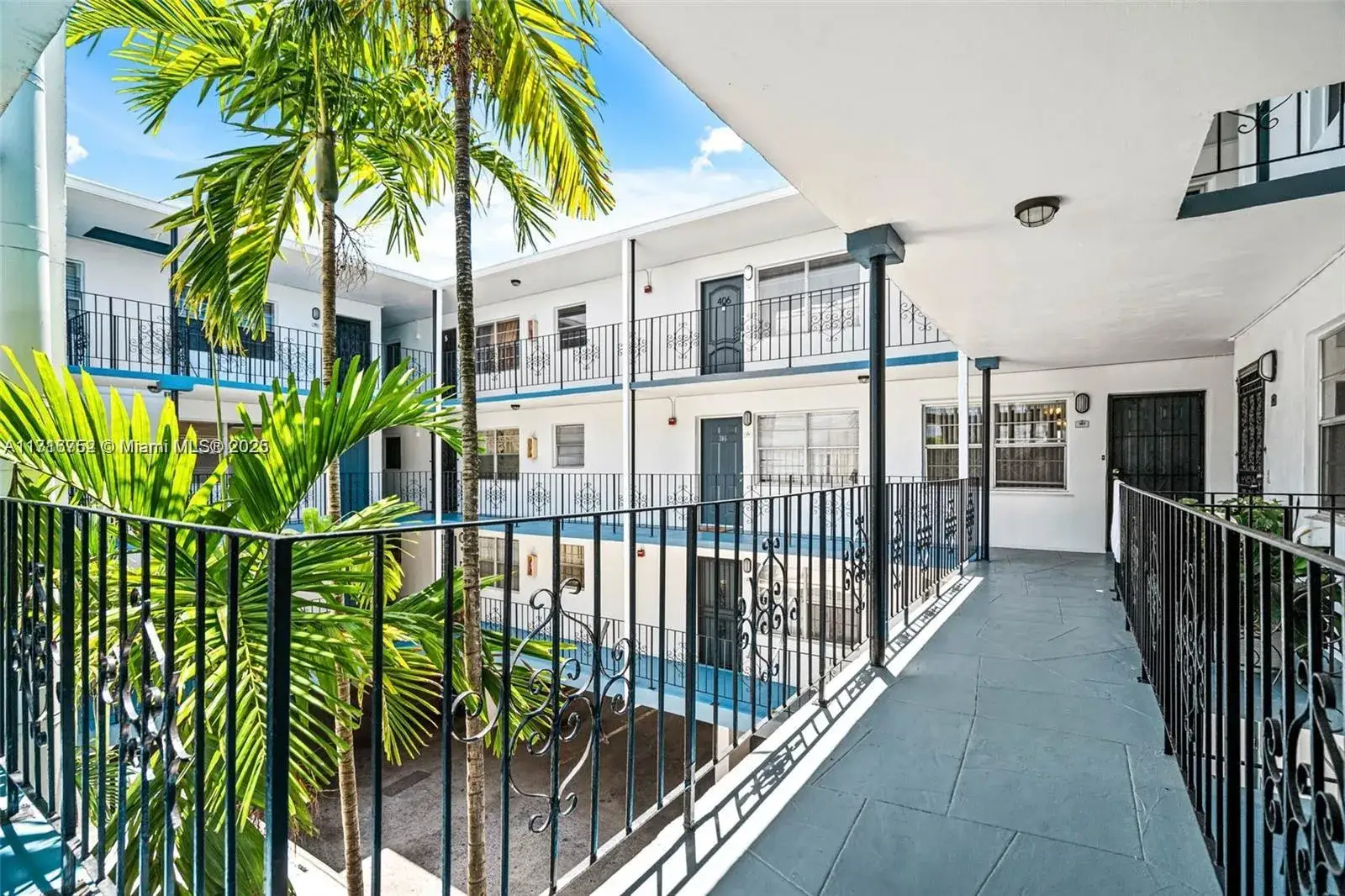 1 bedroom 1 bath Residential for sale at 1230 NE 139th St # 304, North Miami FL 33161