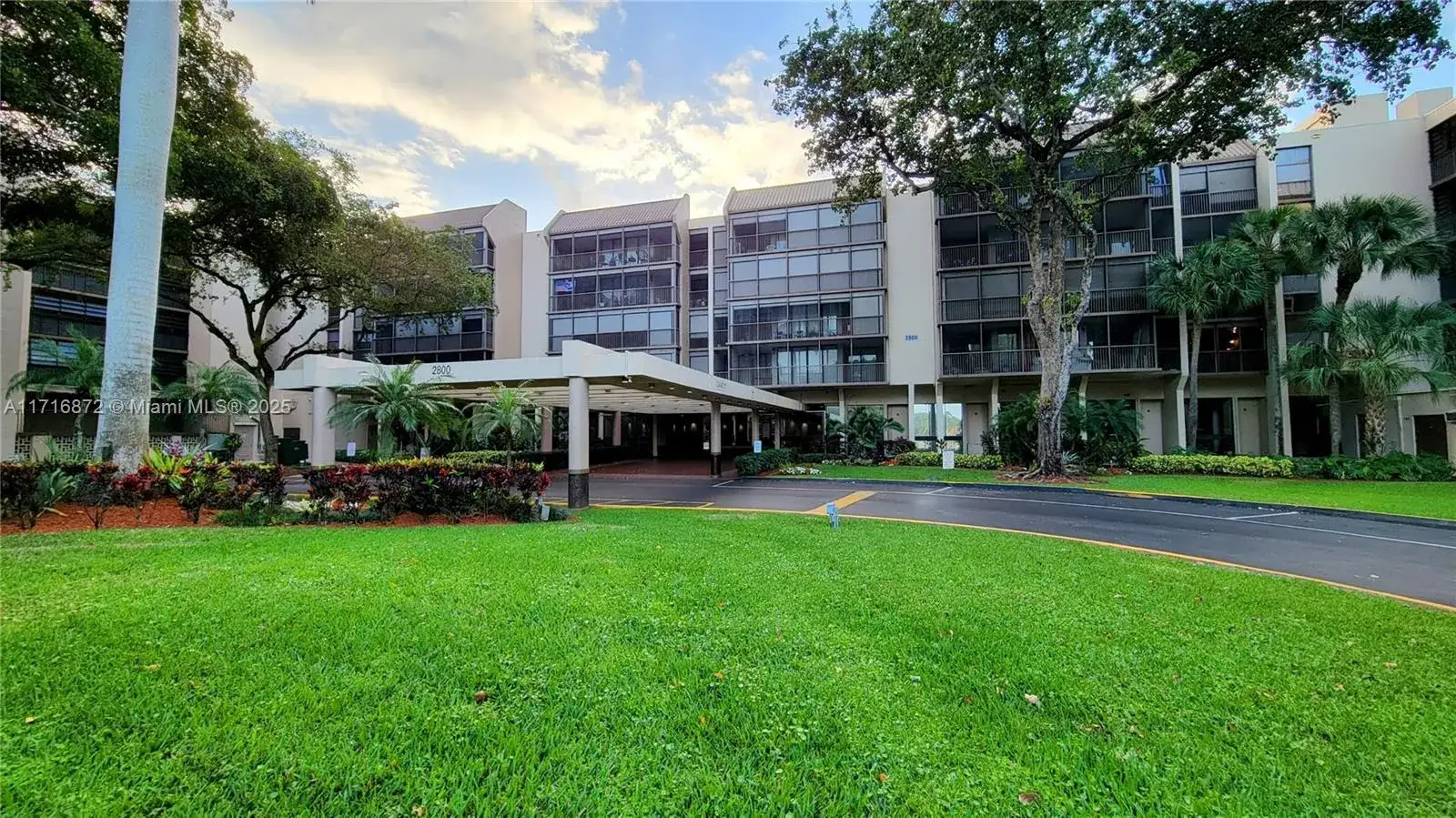 1 bedroom 1 bath Residential for sale at 2808 N 46th Ave # E245, Hollywood FL 33021