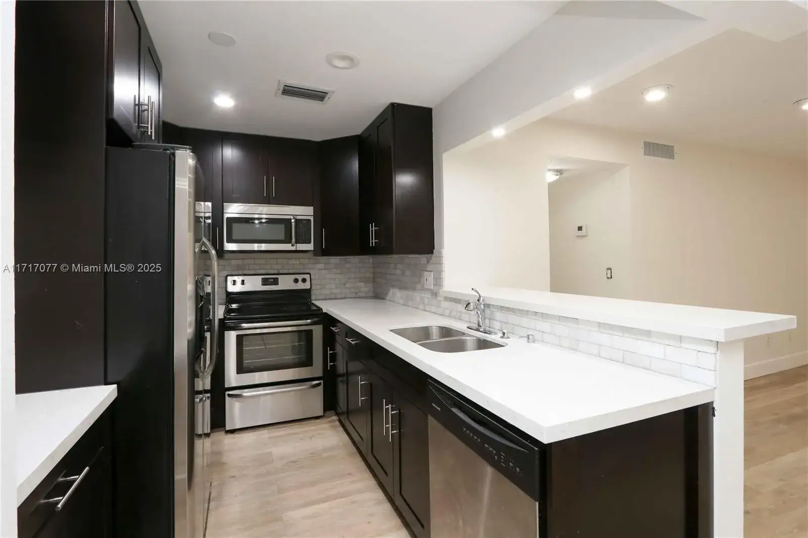 3 bedroom 2 bath Residential Lease for rent at 8660 SW 149th Ave # 214, Miami FL 33193