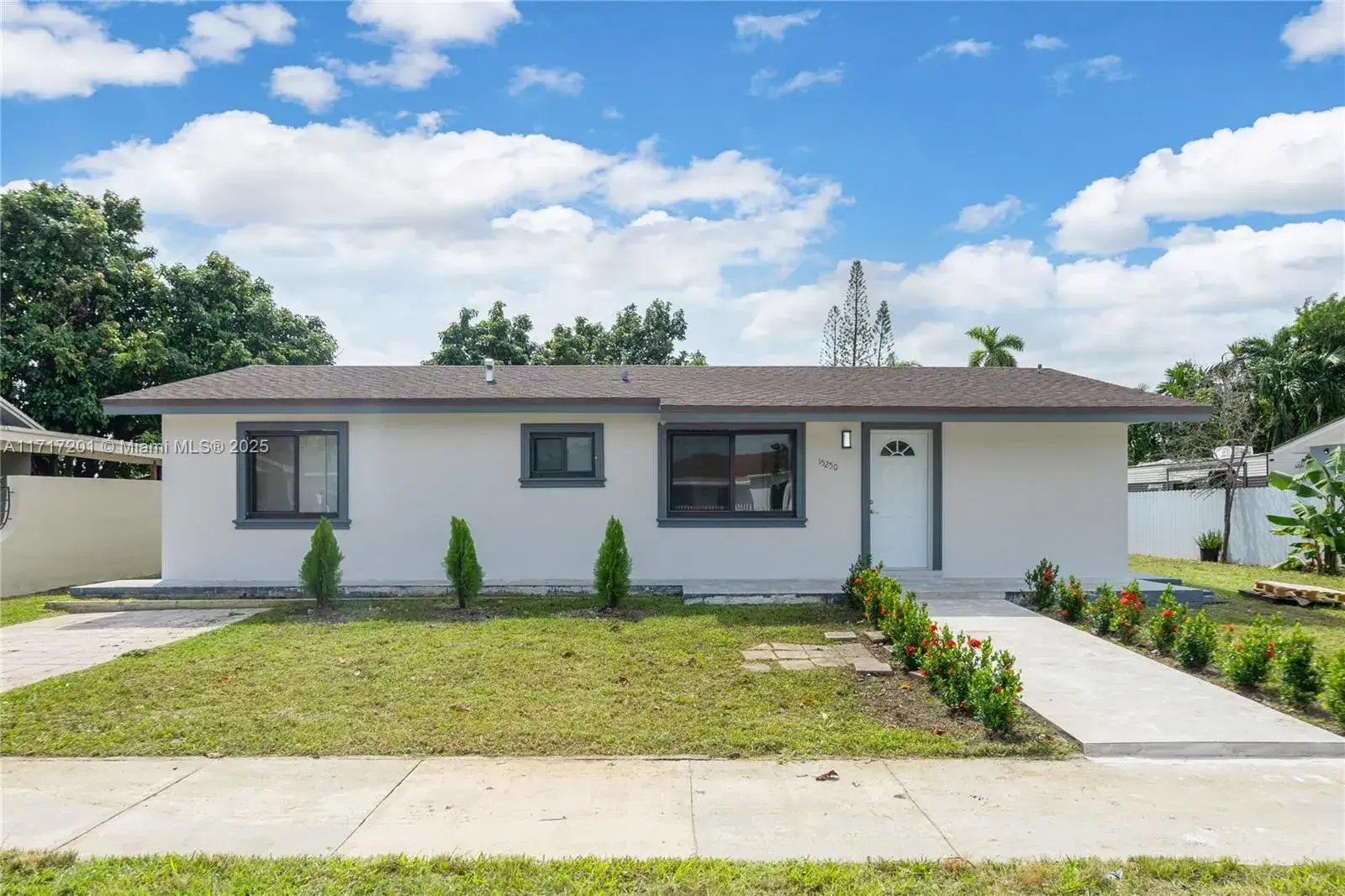 3 bedroom 2 bath Residential for sale at 15250 SW 302nd St, Homestead FL 33033
