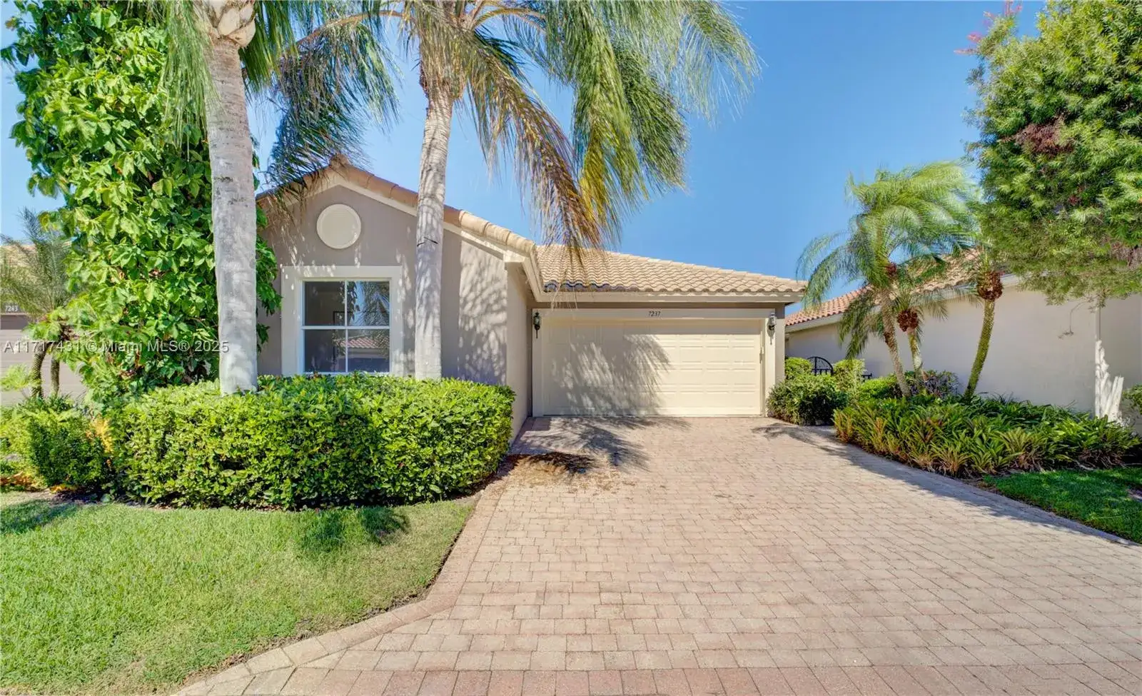 3 bedroom 2 bath Residential for sale at 7237 Granville Ave, Boynton Beach FL 33437